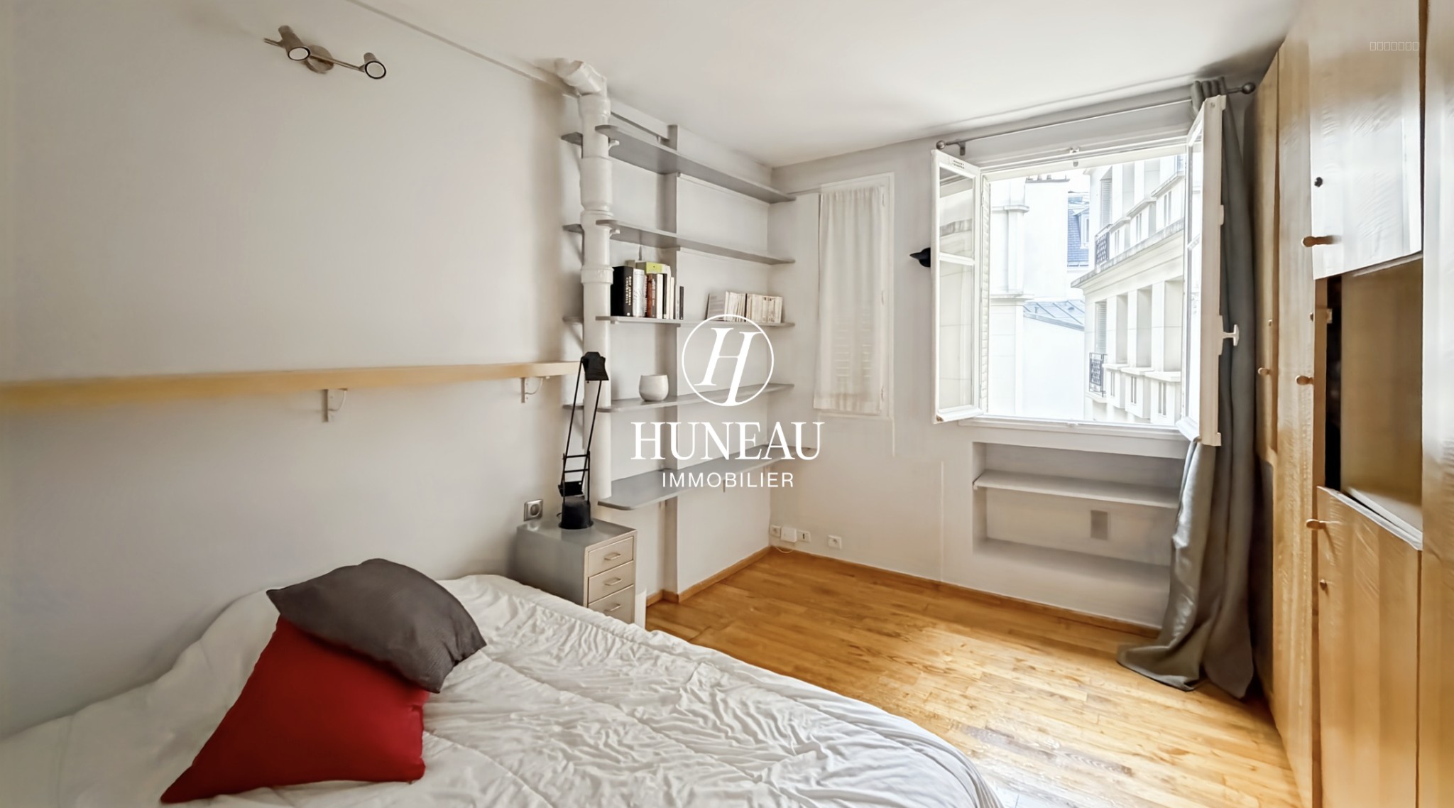 APPARTEMENT 3 PIECES A 100 MÈTRES DE L'ARC DE TRIOMPHE — photo 7