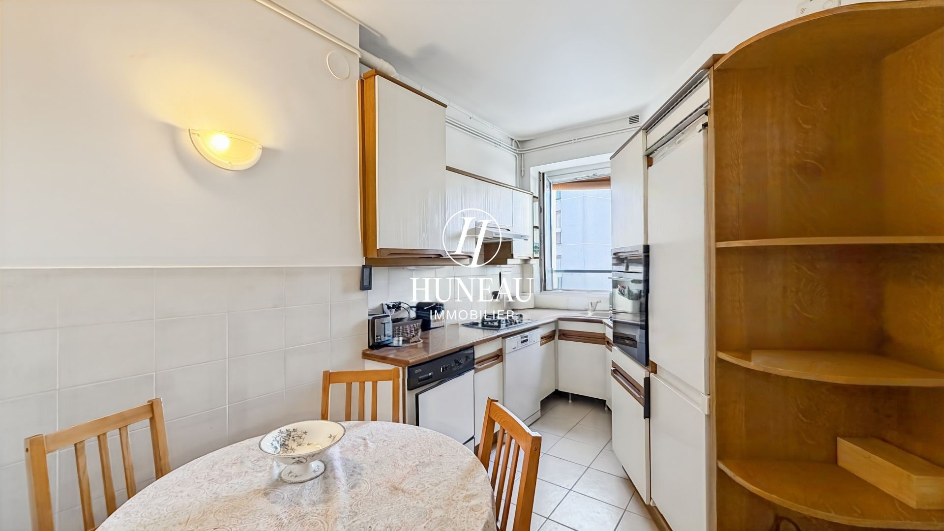 APPARTEMENT 4 PIÈCES TRÈS LUMINEUX ET AVEC BEAUCOUP DE CHARME — photo 14