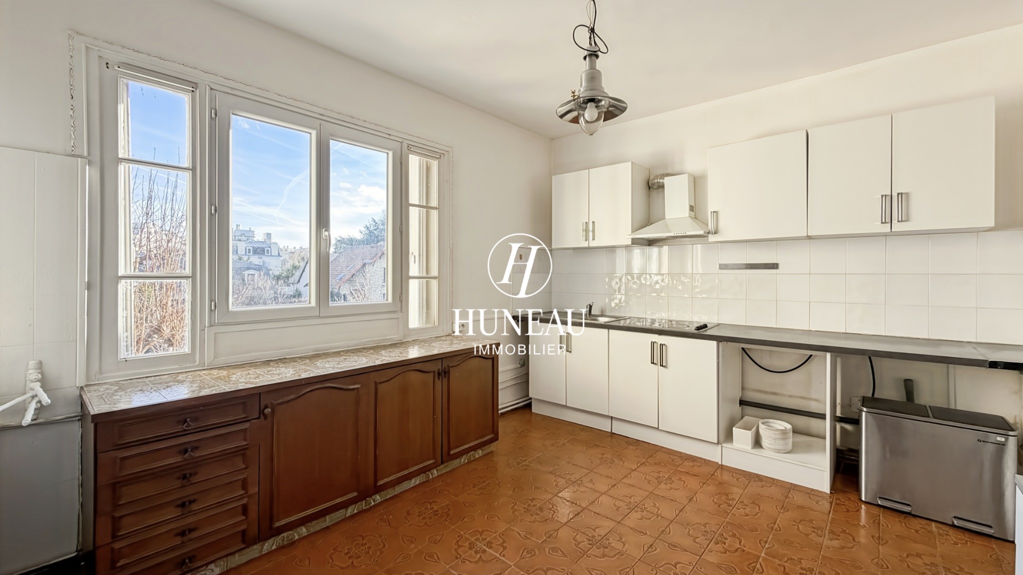 APPARTEMENT FAMILIAL NON MEUBLE — photo 9