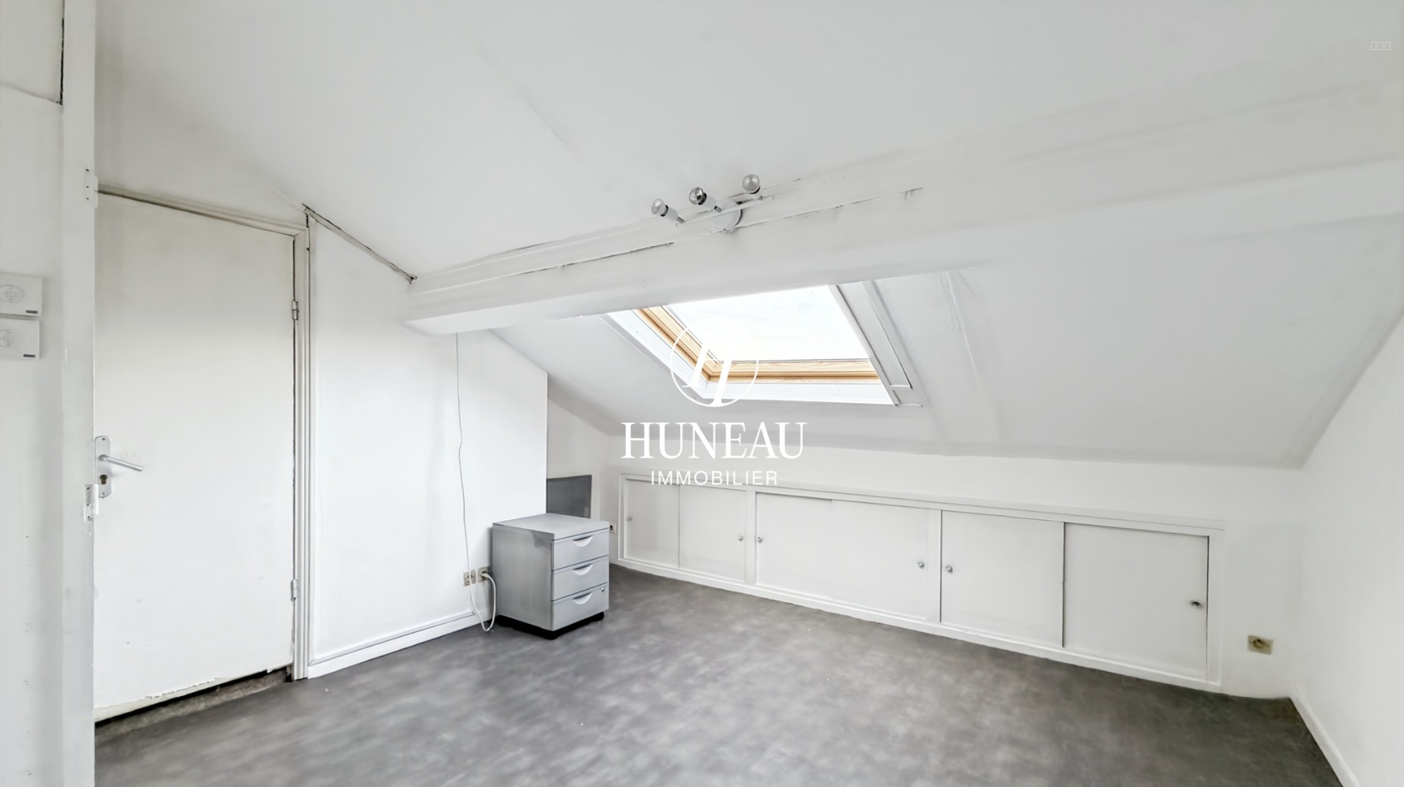 APPARTEMENT FAMILIAL NON MEUBLE — photo 11