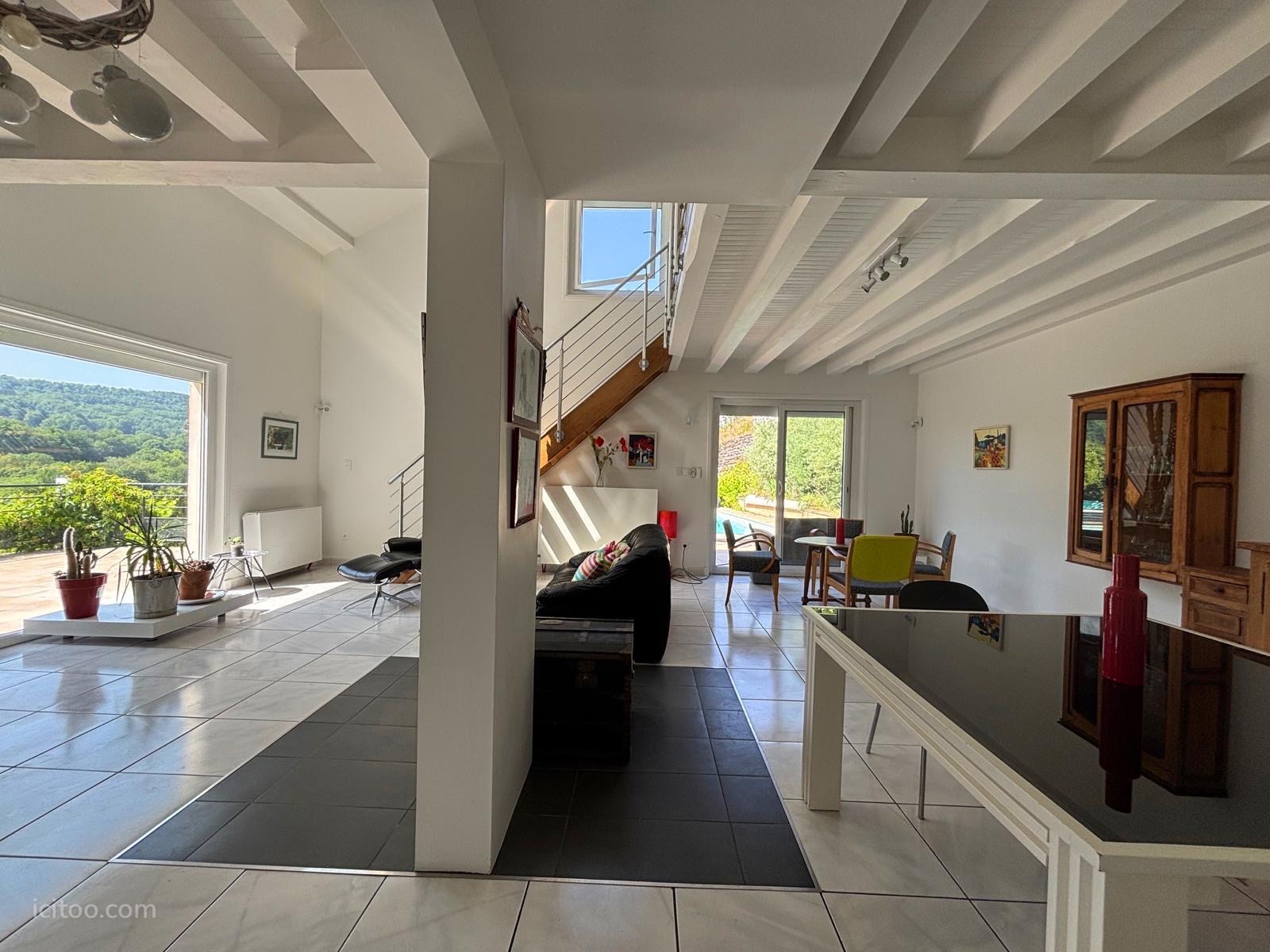 Maison 220m2, vue panoramique, piscine, terrain arboré 1917m2, à 5 min du puy en velay — photo 2