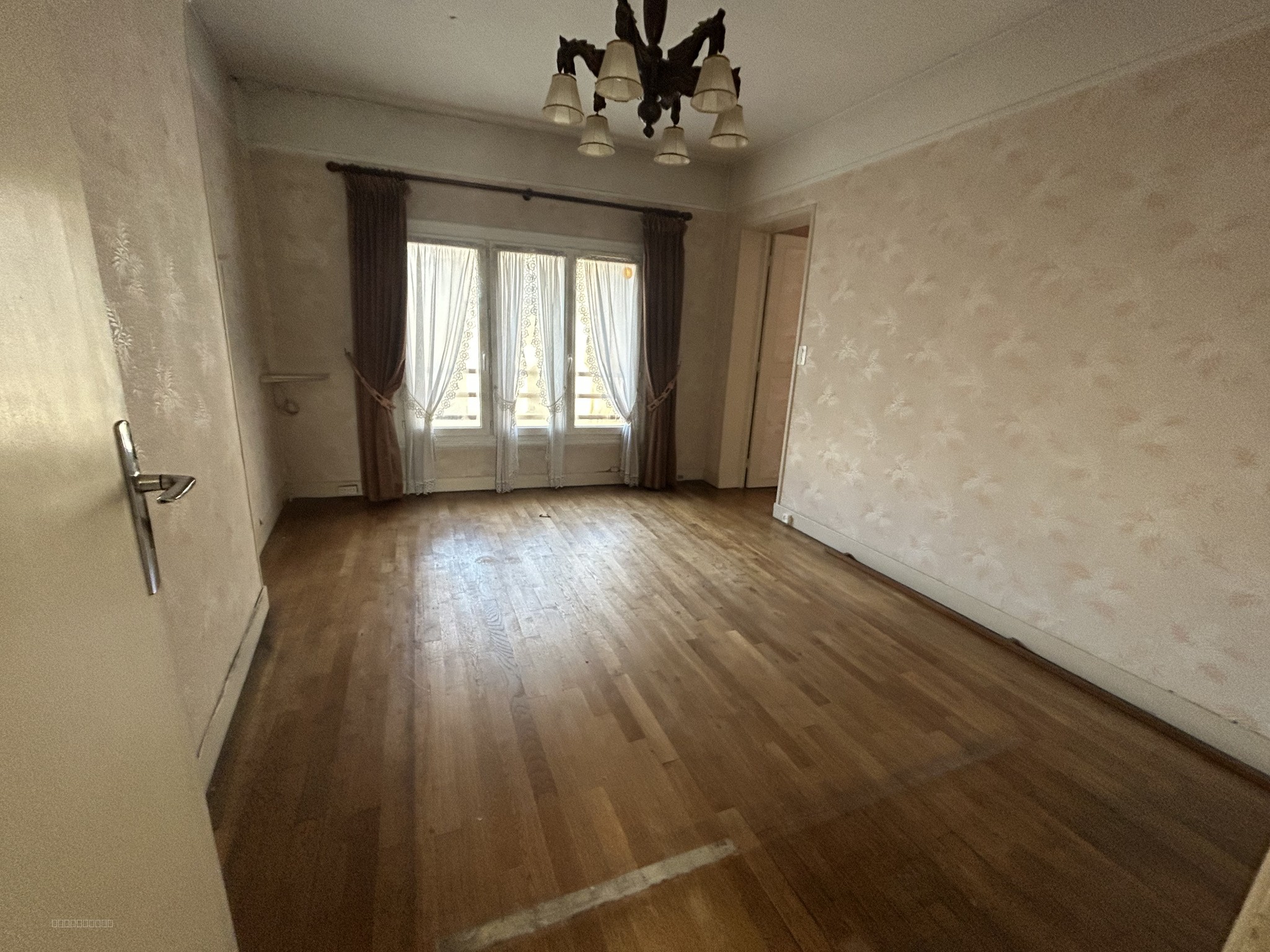 Bien immobilier à vendre à Villiers le bel, 115 m², 5 pièces – photo 2 sur 4