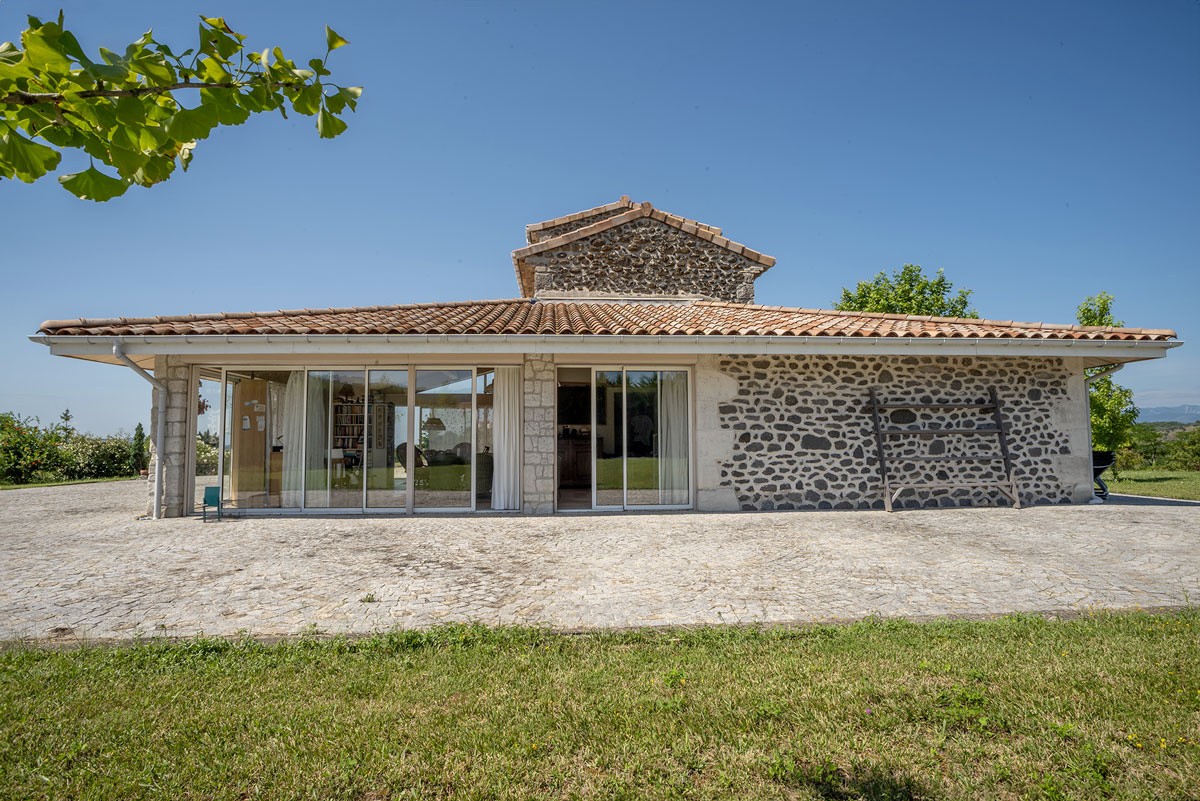 Bien immobilier à vendre à Lussas, 60 m², 8 pièces – photo 2 sur 11