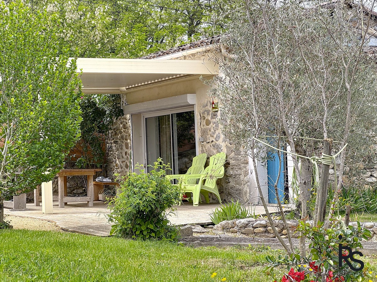 Bien immobilier à vendre à Joyeuse, 639,46 m², 29 pièces – photo 2 sur 20