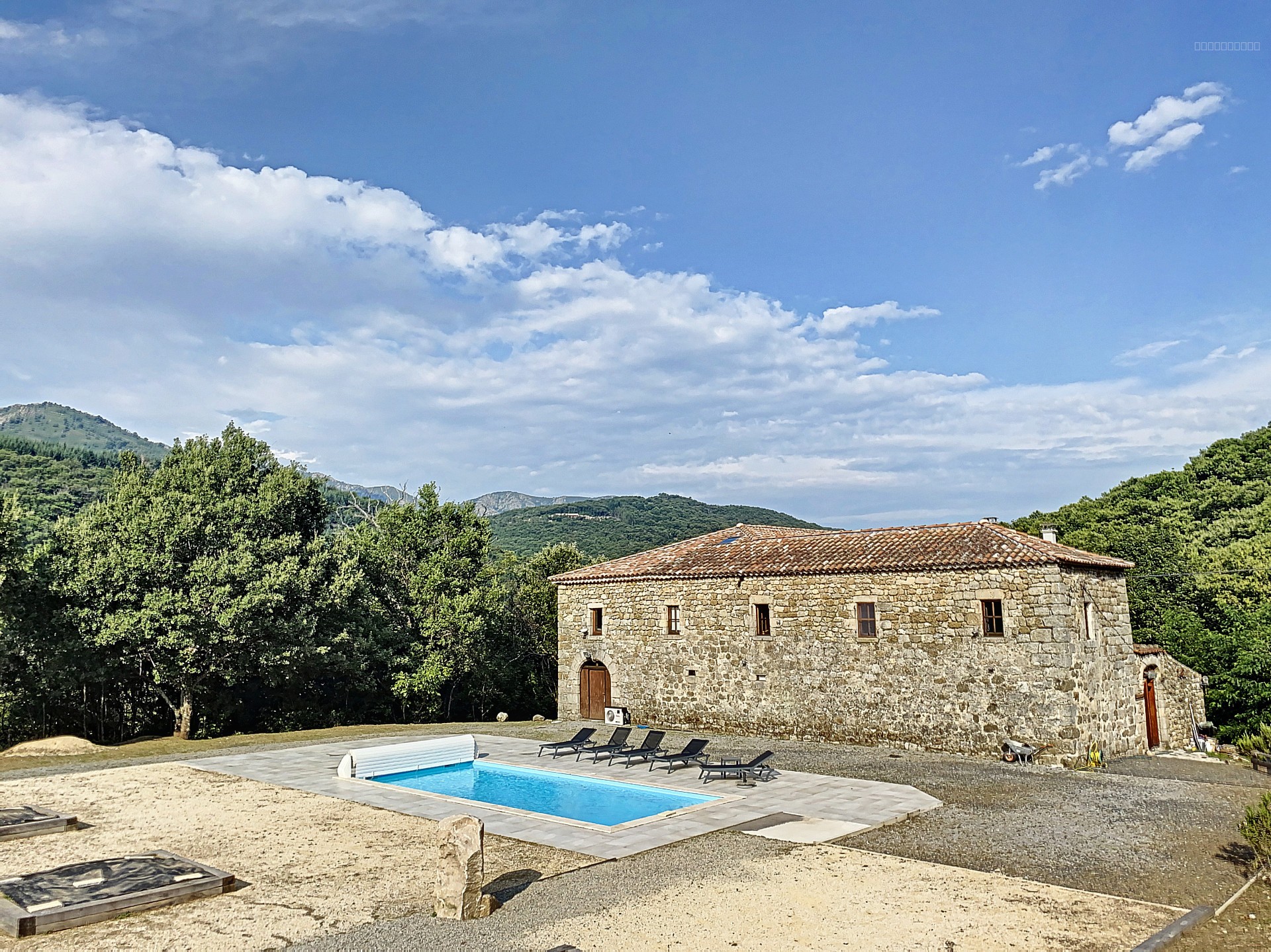 Maison à vendre à Valgorge, 260 m², 9 pièces – photo 3 sur 20