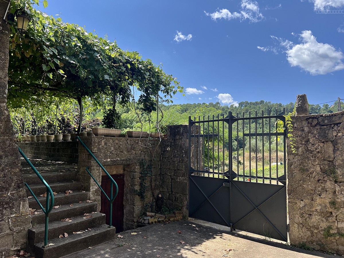 Bien immobilier à vendre à Sanilhac, 45 m², 14 pièces – photo 3 sur 13
