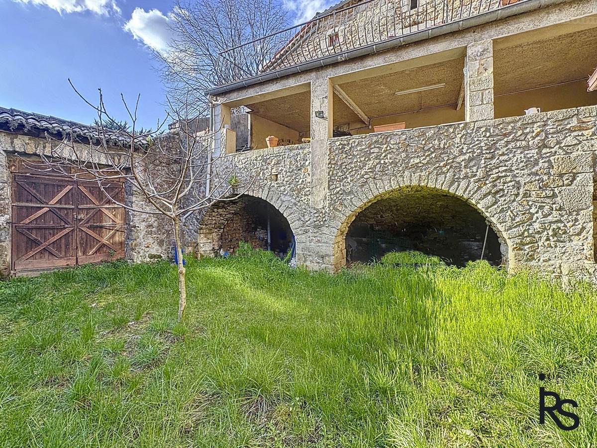 Bien immobilier à vendre à Joannas, 187 m², 6 pièces – photo 3 sur 18