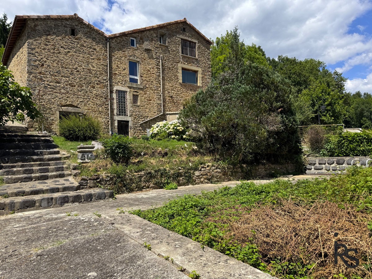 Ferme à vendre à Fabras, 185 m², 5 pièces – photo 1 sur 10
