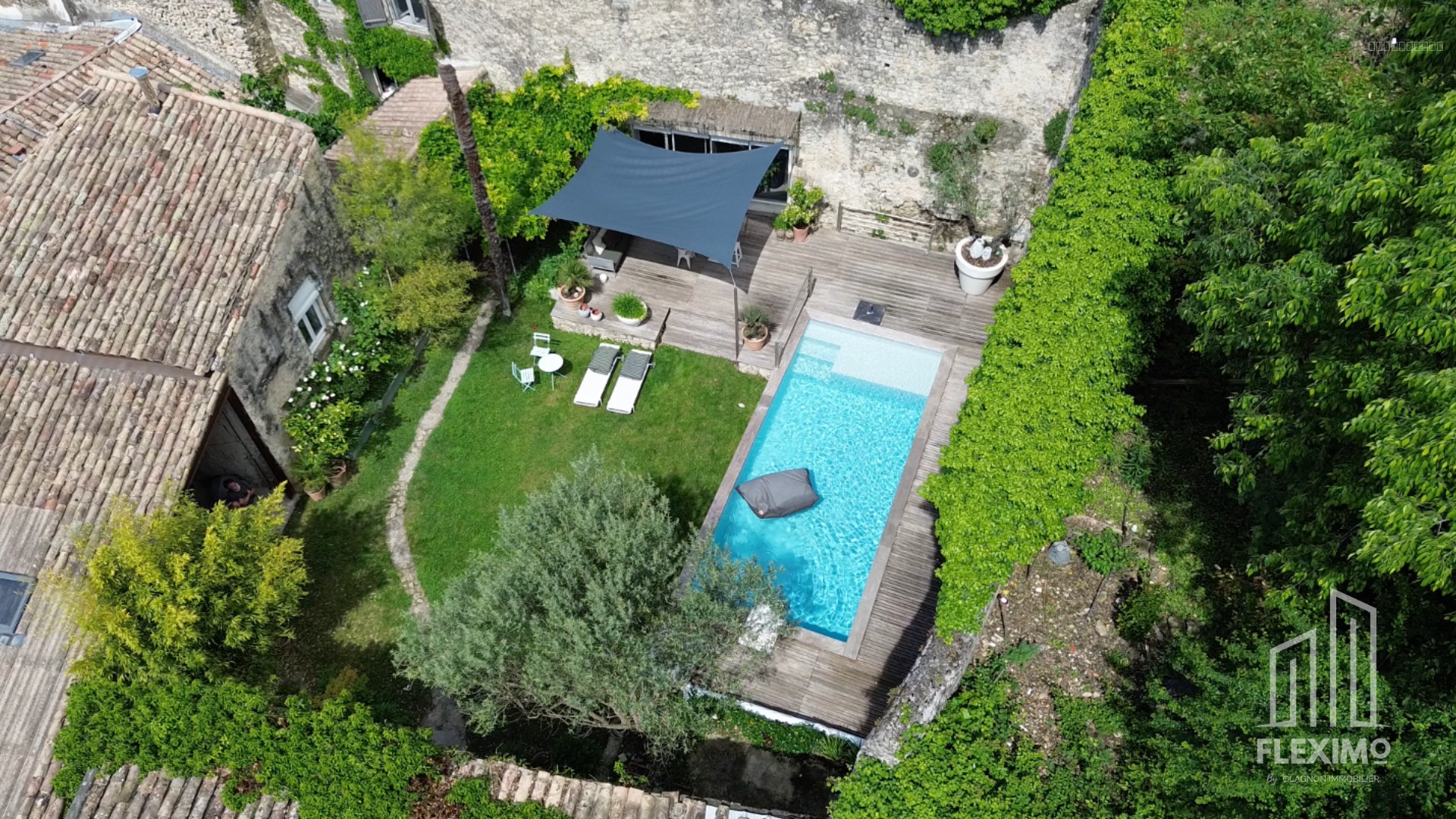 Maison à vendre à Loriol sur drome, 240 m², 10 pièces – photo 1 sur 20