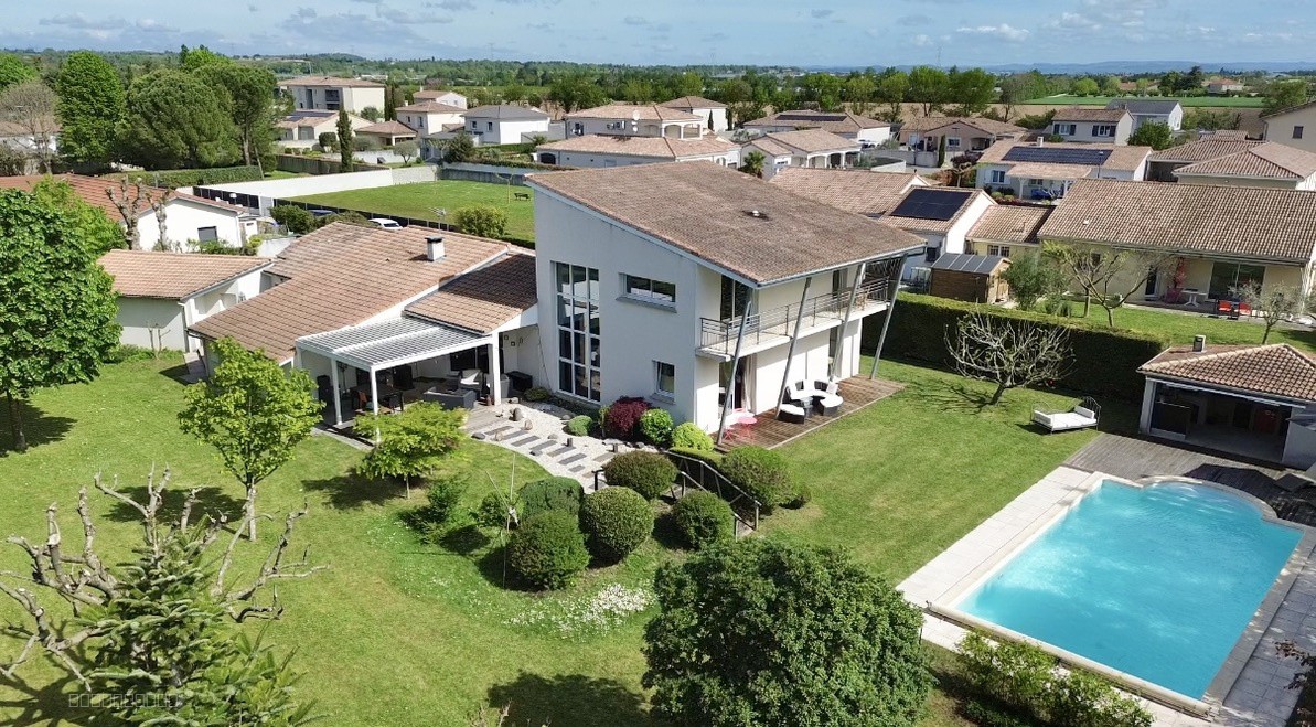Maison à vendre à St marcel les valence, 273,89 m², 10 pièces – photo 2 sur 20