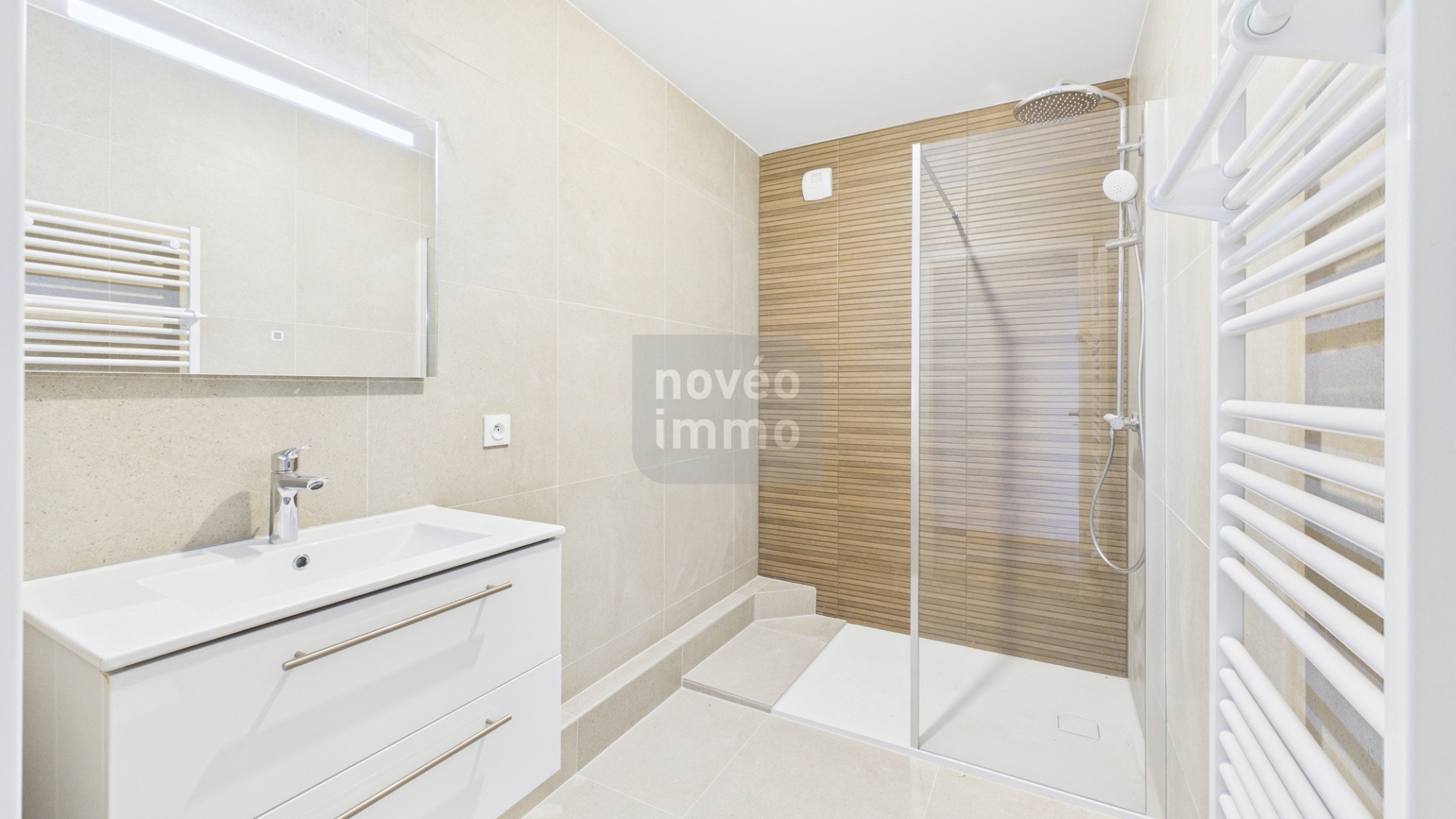 Très beau T4 lumineux et spacieux — photo 6