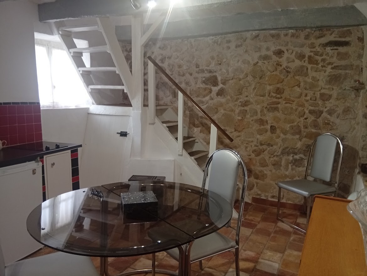 Maison à vendre à St benoit, 45 m², 3 pièces – photo 1 sur 9