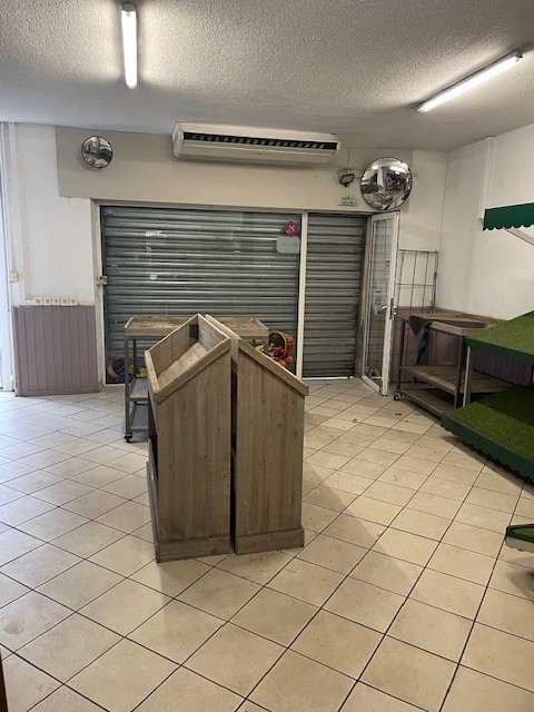 Local commercial à vendre à Cadaujac, 71 m² – photo 2 sur 12