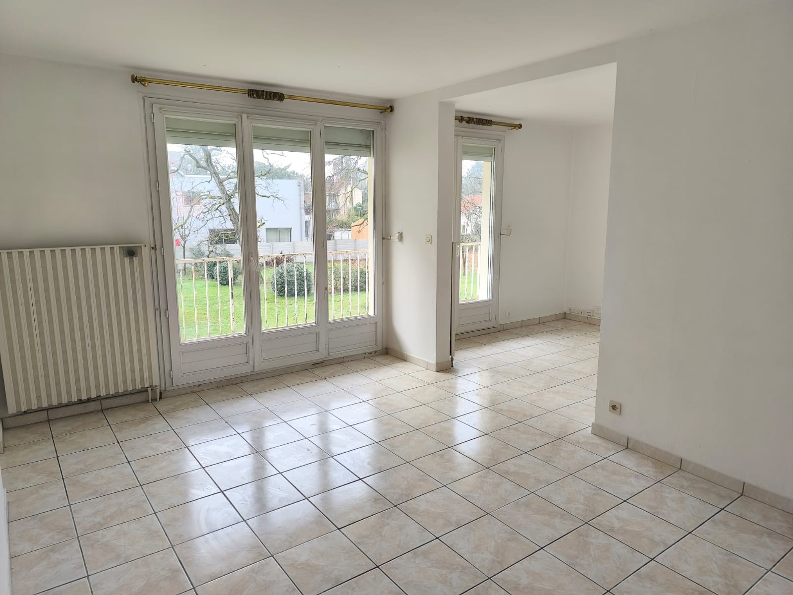 Appartement à louer à Bordeaux-Caudéran, 78,26 m², 5 pièces – photo 2 sur 5
