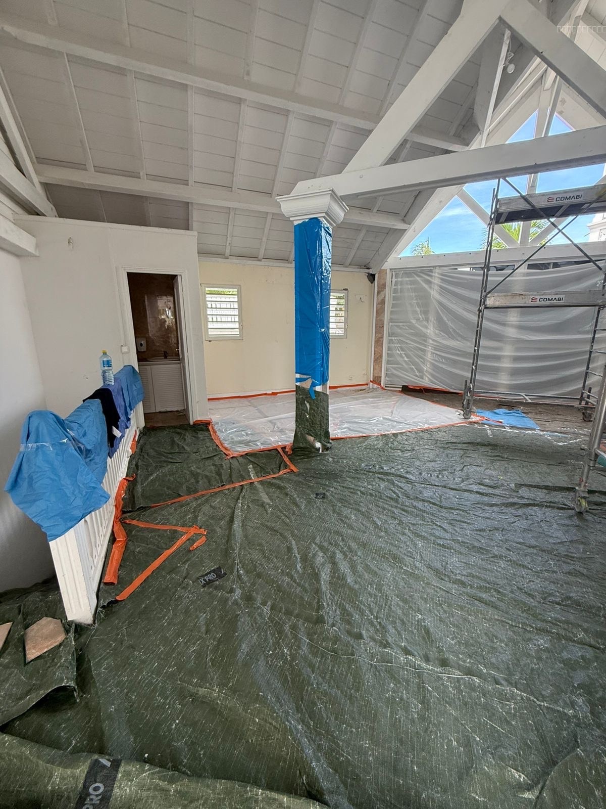 Local commercial à vendre à Saint martin, 89 m² – photo 1 sur 4