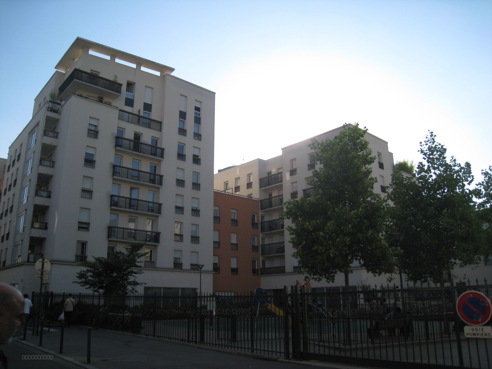 Pantin, Métros 4 Chemins, Tram Porte de La Villette et bus — photo 12