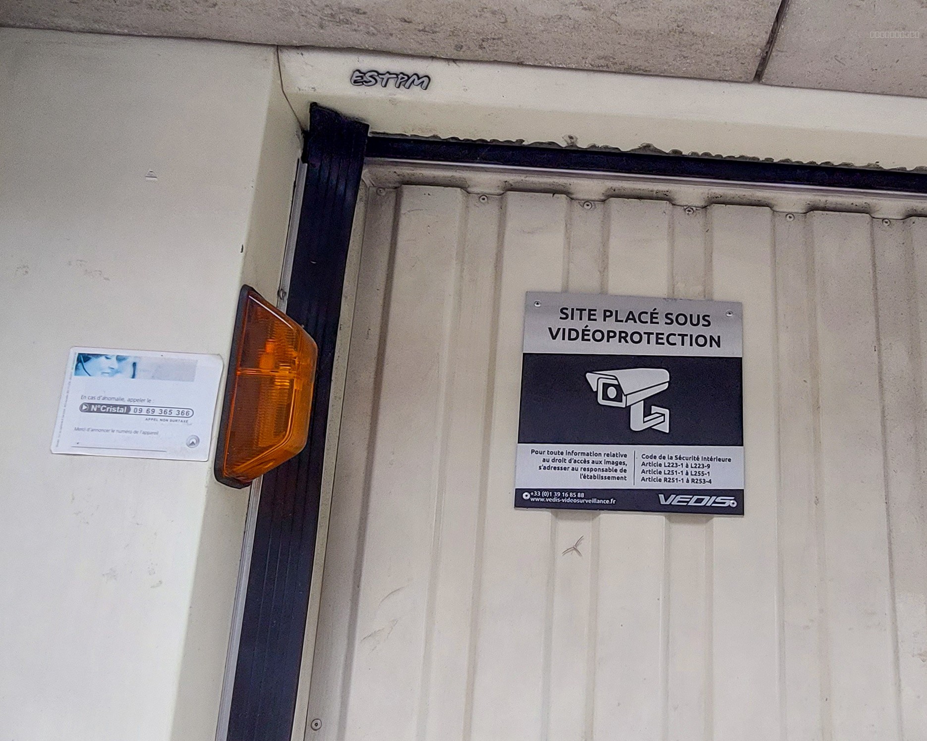 Paris 10 Place de parking Mo Stalingrad — photo 7