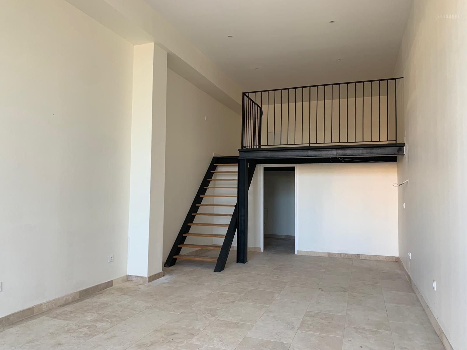Local commercial à vendre à Bonnieux, 44 m² – photo 3 sur 8