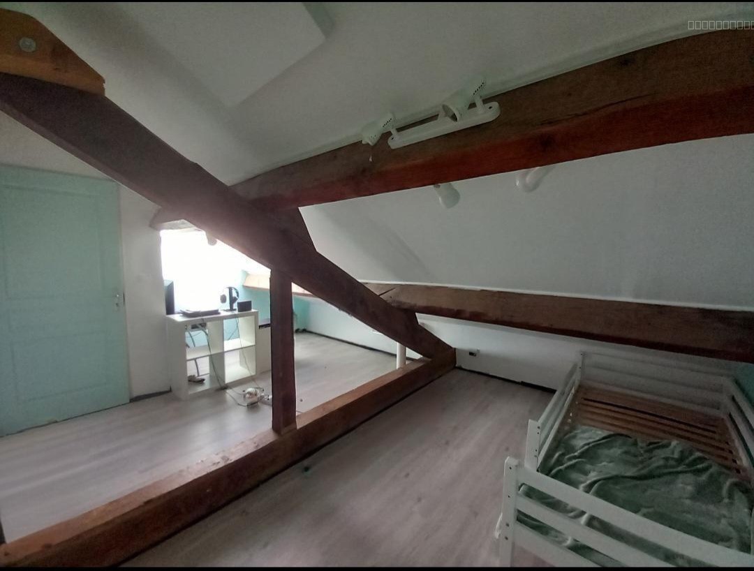Duplex 5 pièces - 107m2 - avec de belle possibilité d'aménagement !!! — photo 7