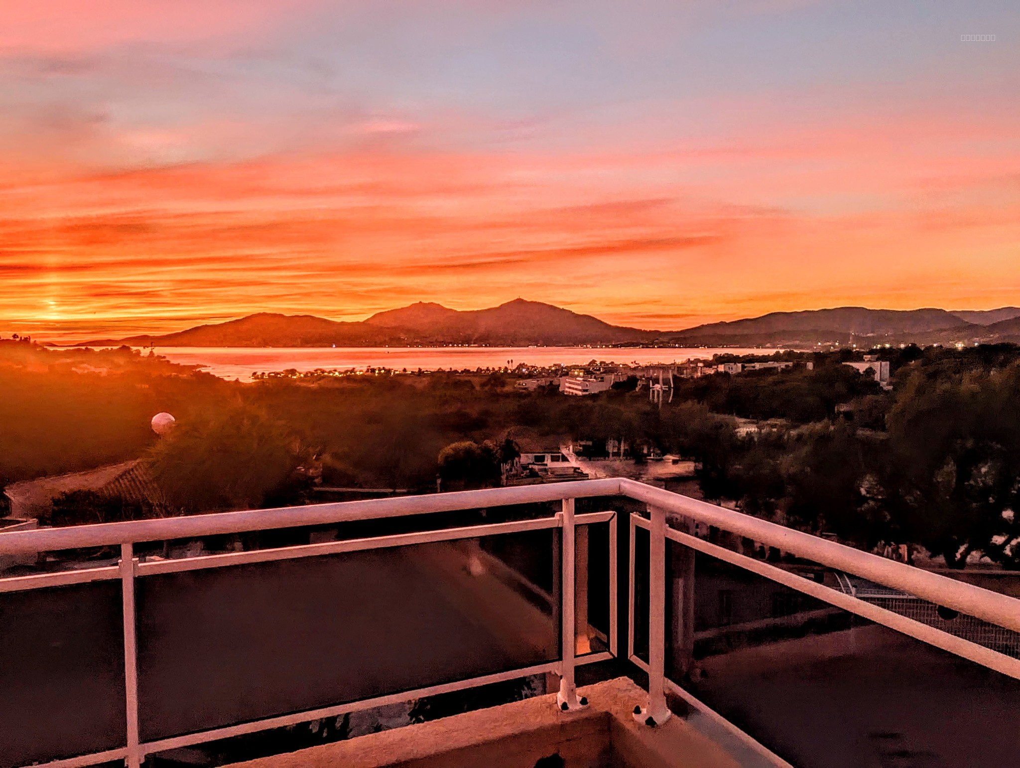 Villa à vendre à Porticcio, 243 m², 5 pièces – photo 1 sur 18