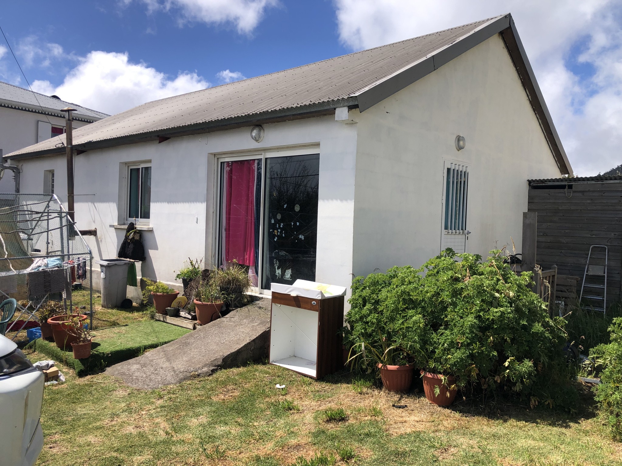 Maison à vendre à Le tampon, 78,48 m², 3 pièces – photo 1 sur 11