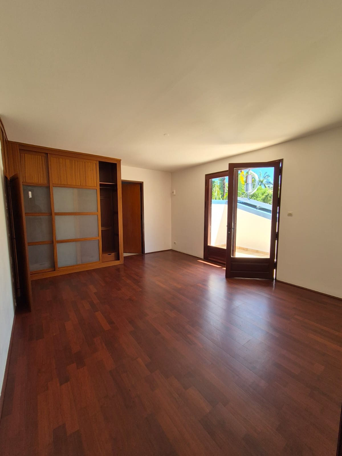 Maison de type T5/6 en location sur le TAMPON — photo 13