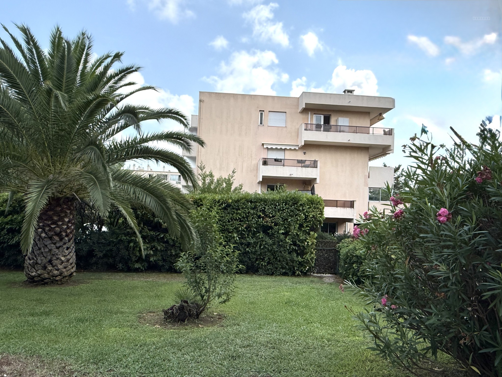 Antibes Appartement 80m2 Jardin 180m2 Piscine Garage — photo 11