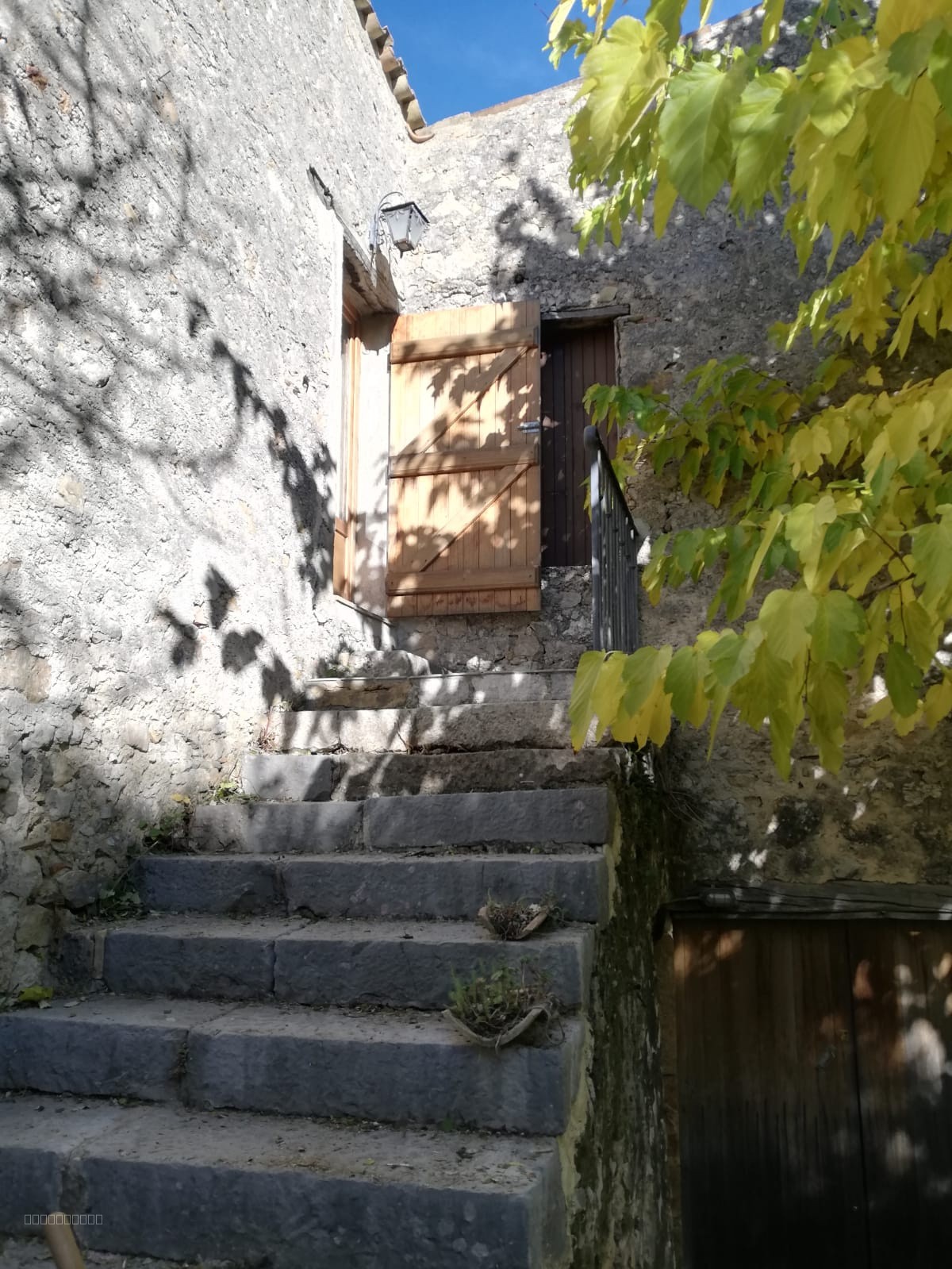 Bien immobilier à vendre à Bouyon, 96 m², 2 pièces – photo 2 sur 9
