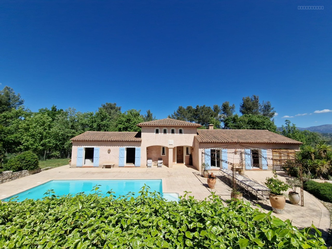 Tourrettes Villa individuelle 4 pièce(s) 153m2 env Terrain 5011m2 env Belle vue — photo 1