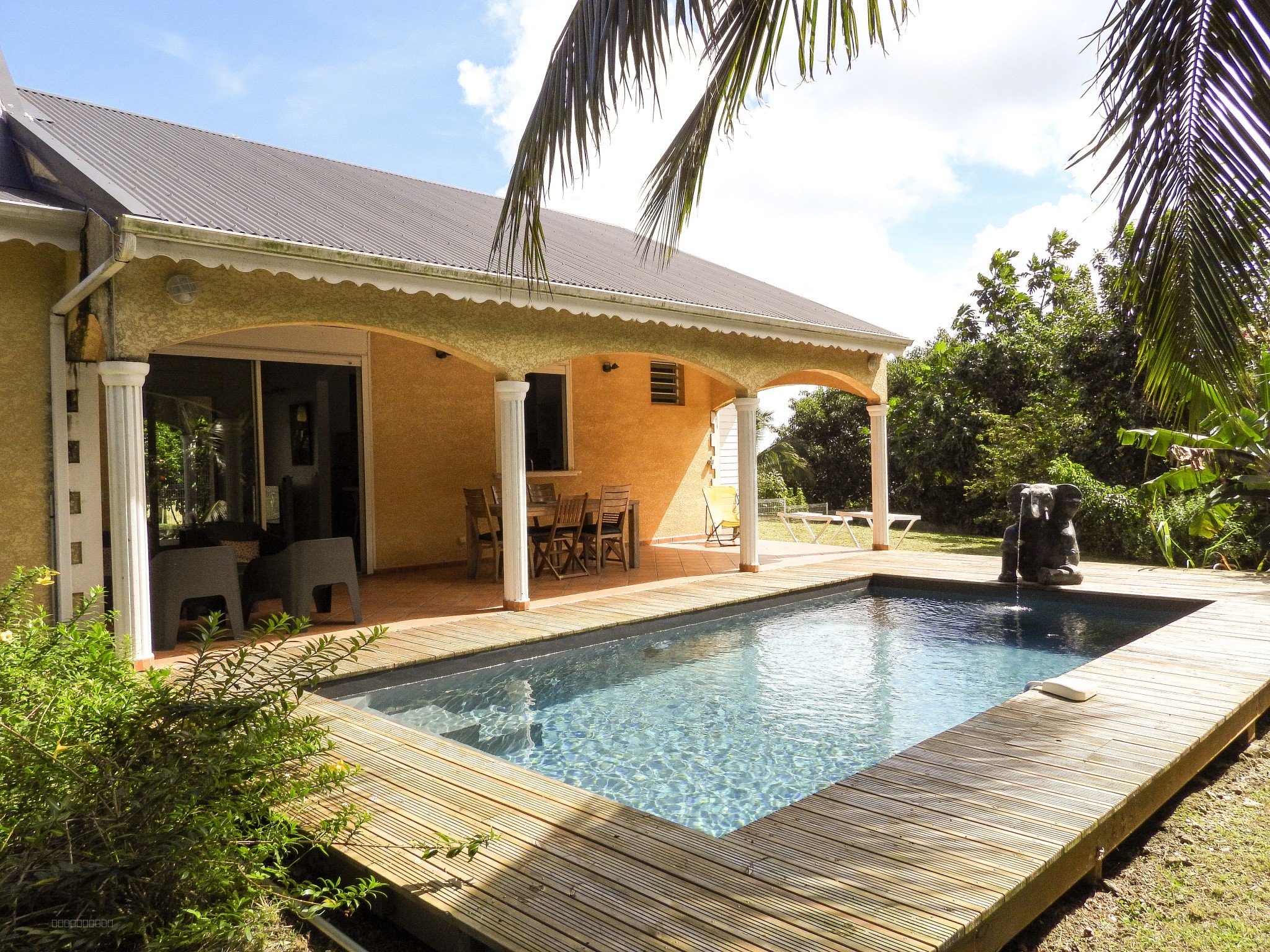 Villa à vendre à Le moule, 34 m², 6 pièces – photo 2 sur 17