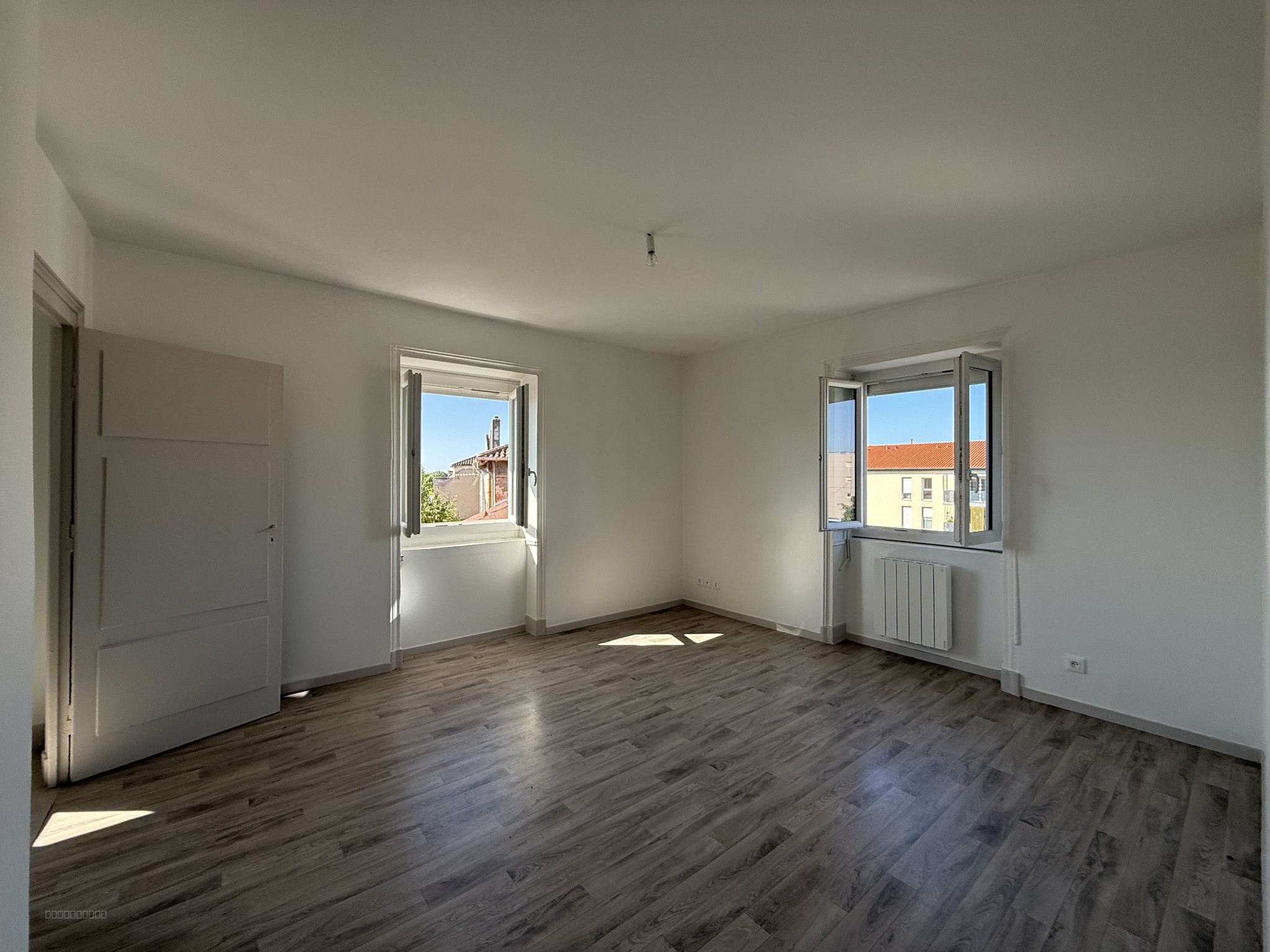 Appartement à louer à St laurent sur saone, 99 m², 5 pièces – photo 2 sur 8