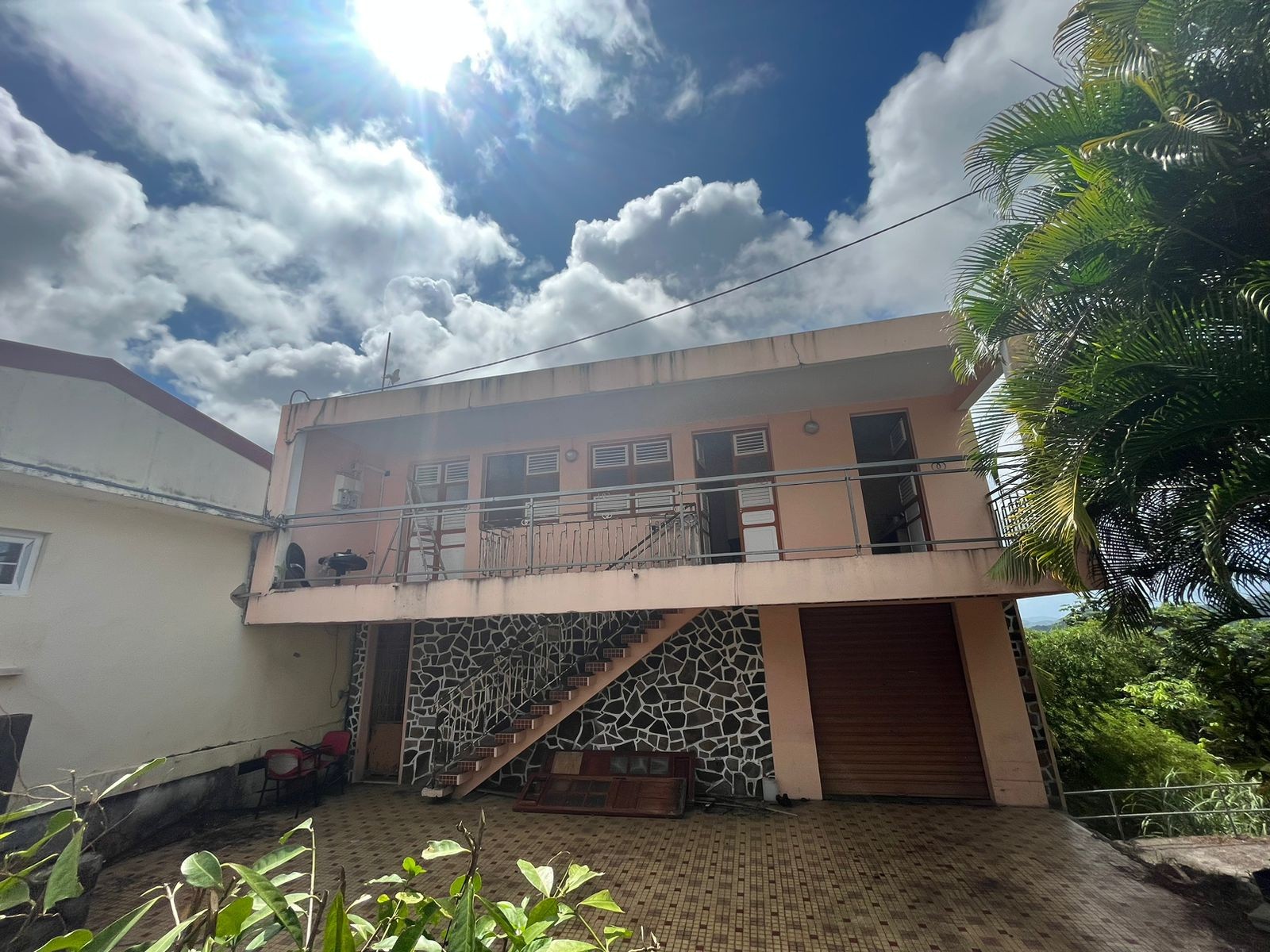 Maison à vendre à St esprit, 24 m², 7 pièces – photo 1 sur 20