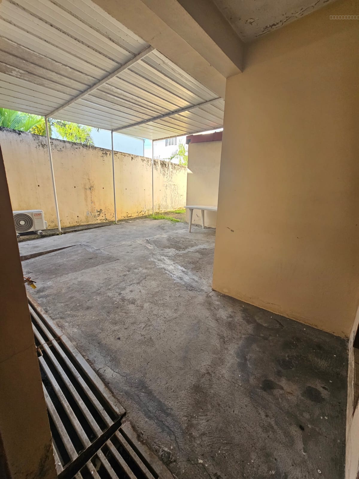Rivière-Salée   Bien professionnel à fort potentiel   210 m2 + terrasses — photo 7