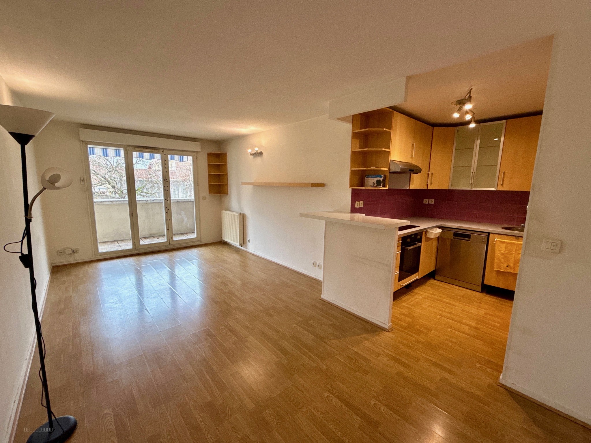 Appartement à vendre à Rosny sous bois, 33,57 m², 4 pièces – photo 2 sur 11