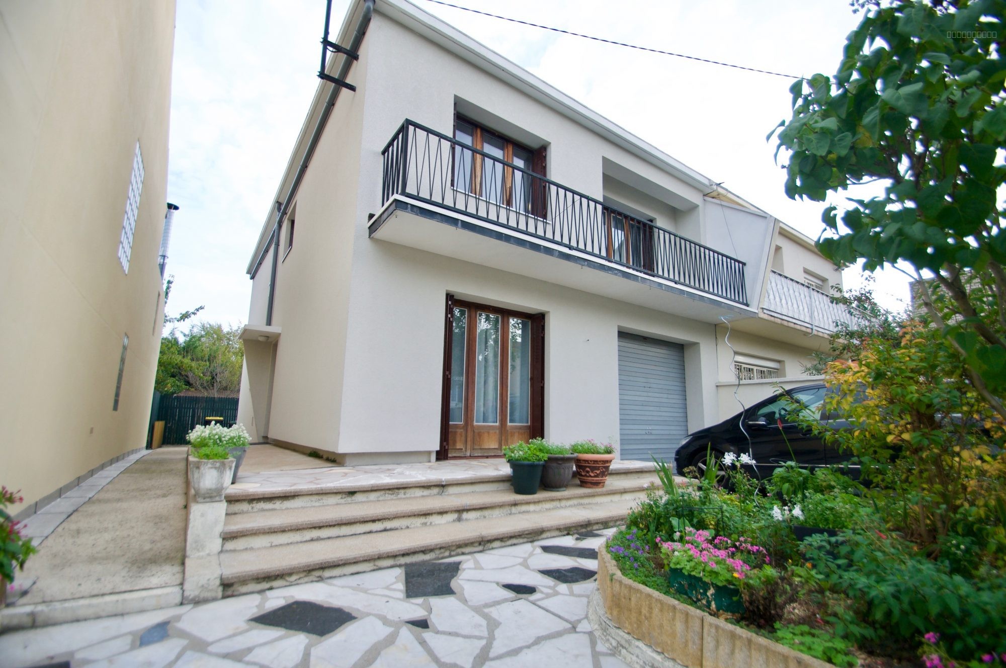 Maison à vendre à Le blanc mesnil, 150 m², 6 pièces – photo 1 sur 3