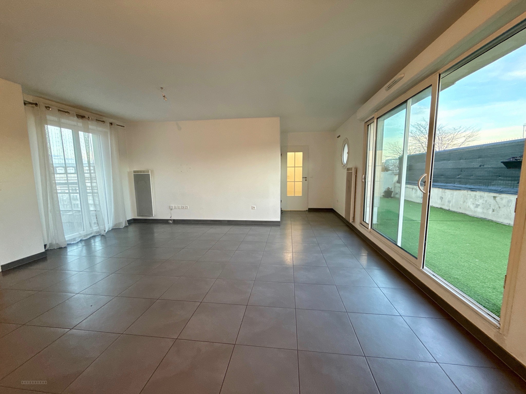 Appartement à vendre à Rosny sous bois, 33,57 m², 4 pièces – photo 2 sur 15
