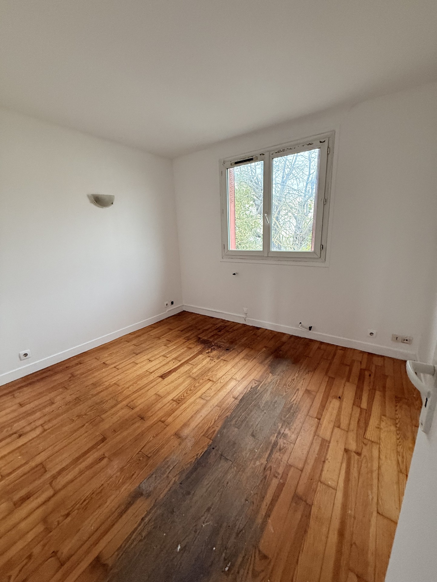 Maison 6 pièces   Centre-ville de GONESSE   111 m2 habitables   363 000 € — photo 3
