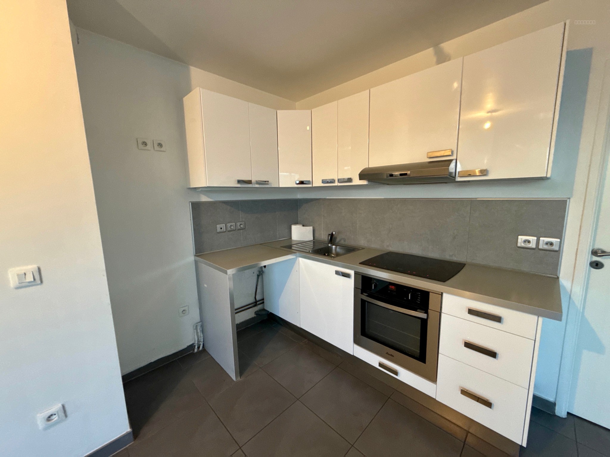 Appartement à vendre à Rosny sous bois, 33,57 m², 4 pièces – photo 3 sur 15
