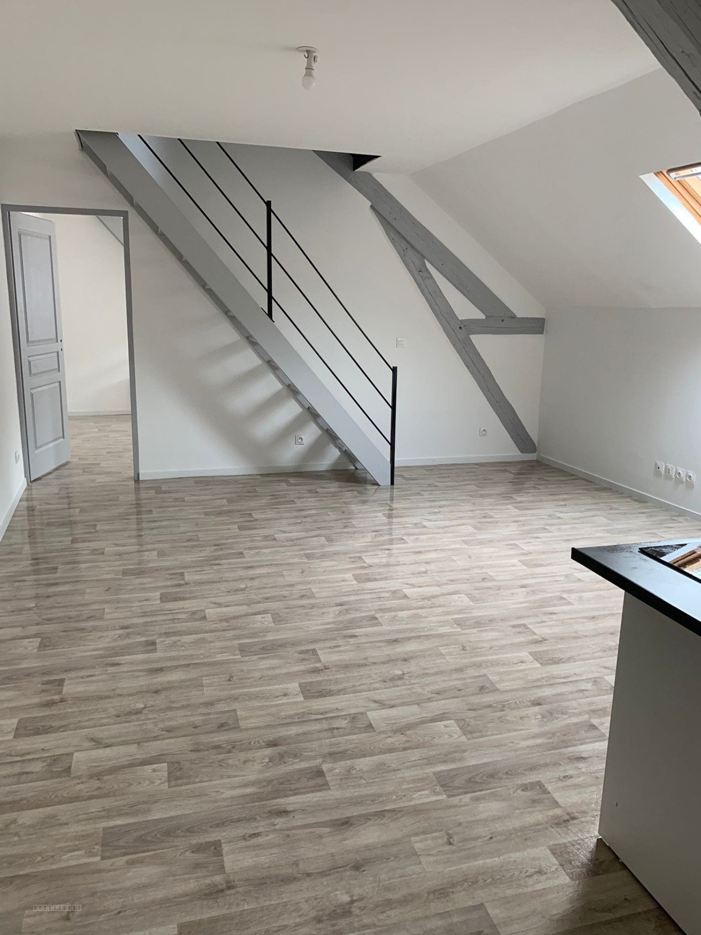 Immeuble à vendre à Montataire, 307 m² – photo 2 sur 10
