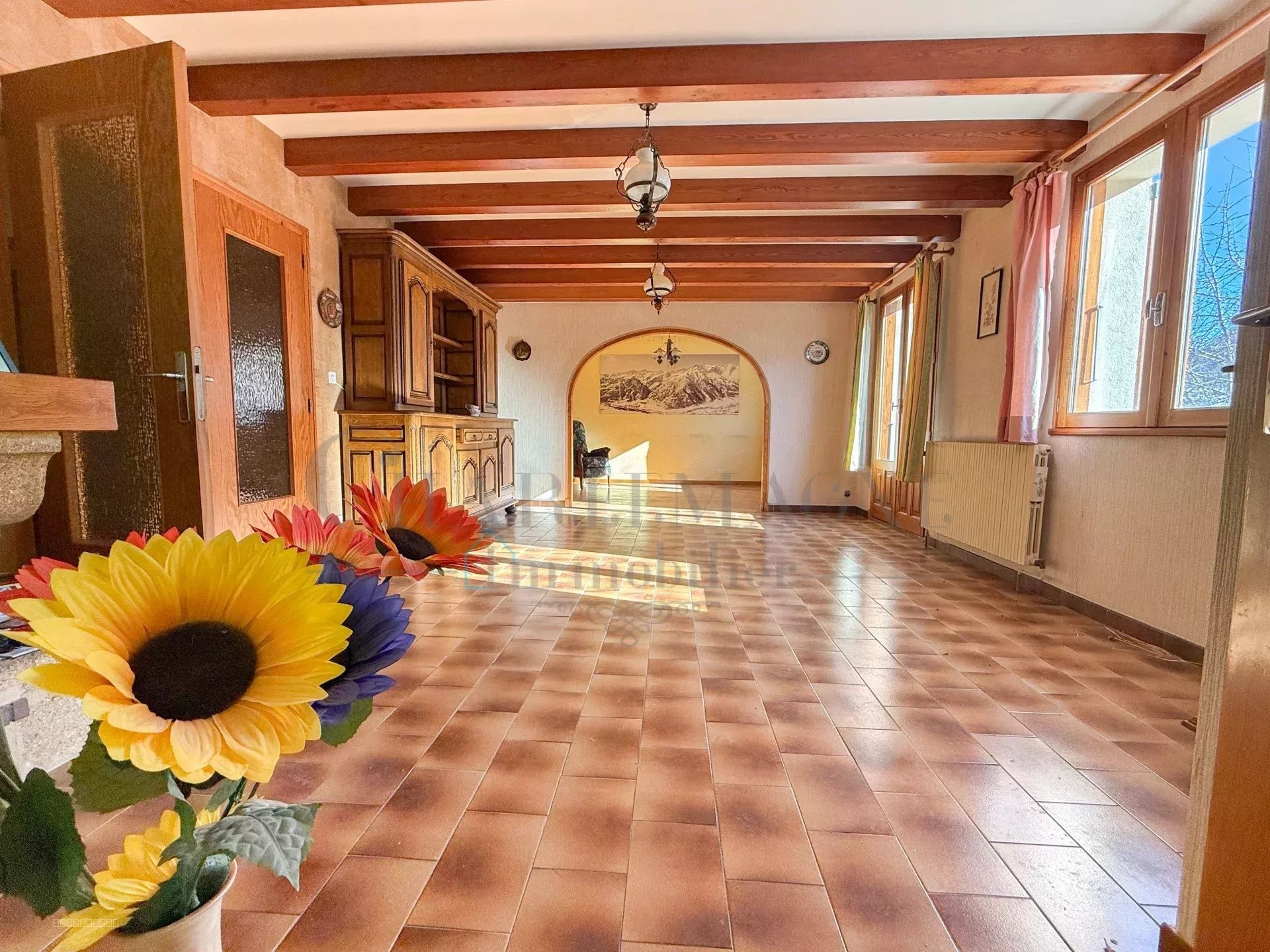 Maison à vendre à La salle les alpes, 247,8 m², 10 pièces – photo 2 sur 20