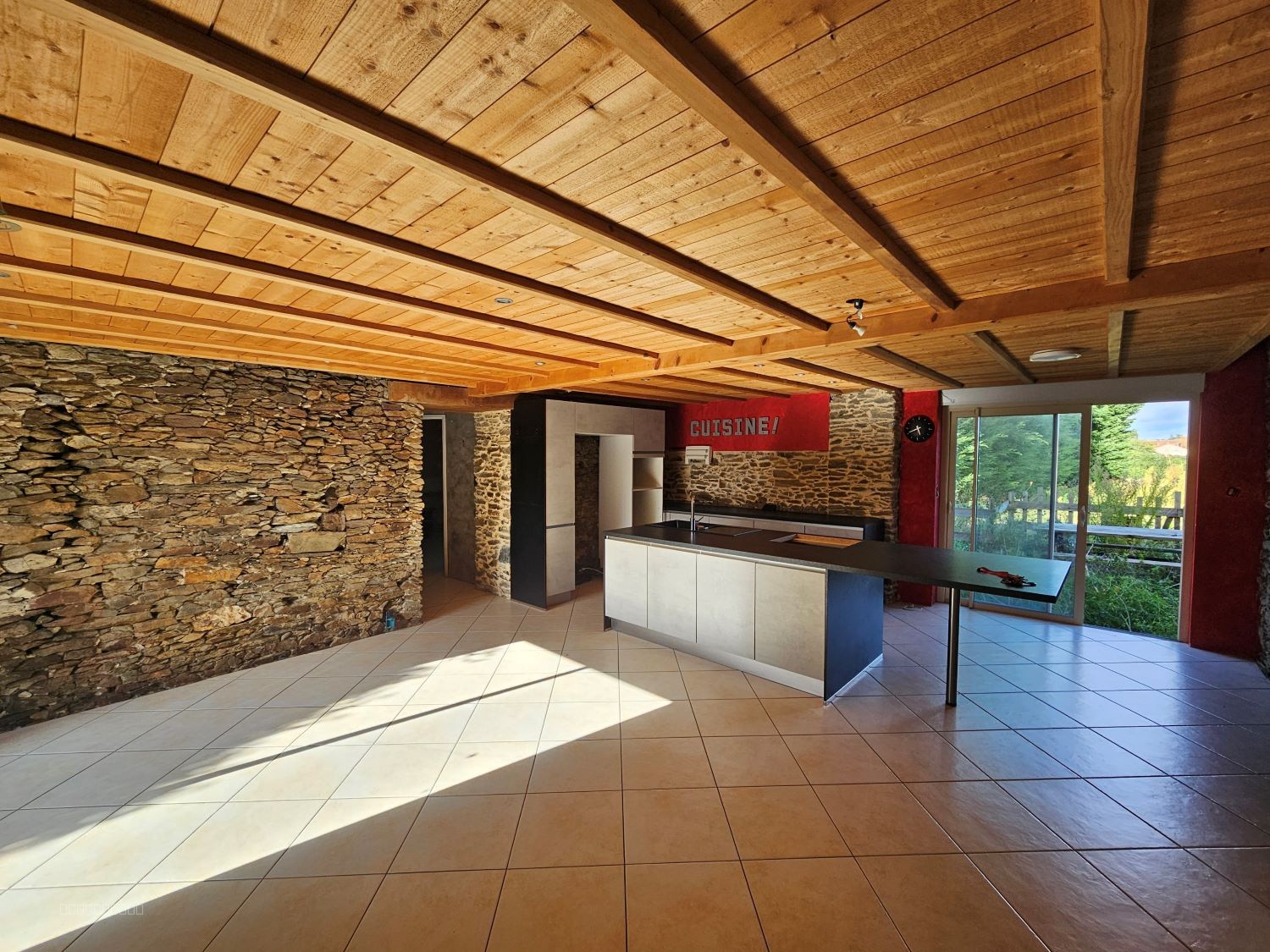 Maison à vendre à St julien de concelles, 25 m², 7 pièces – photo 2 sur 14