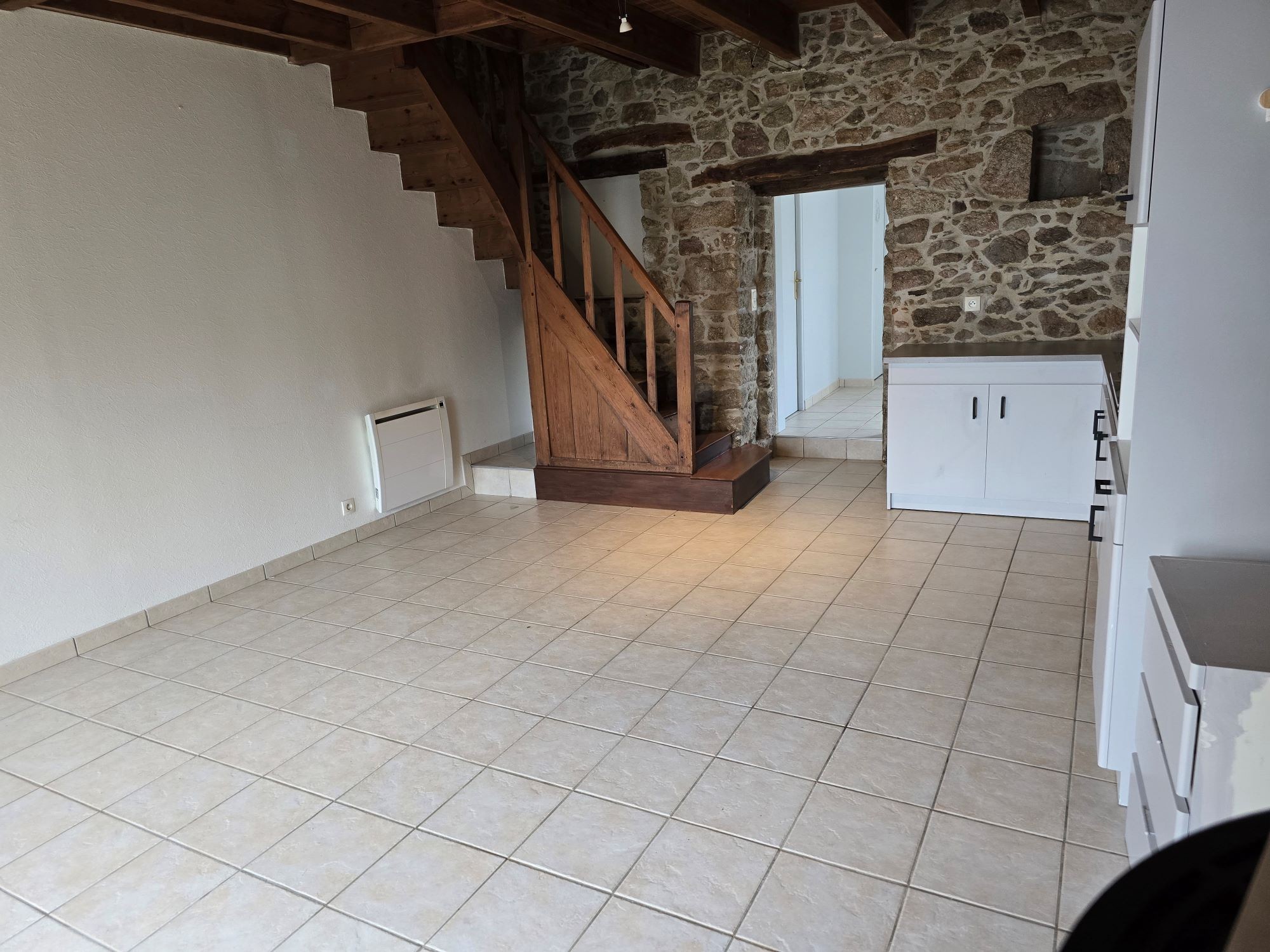 Maison à vendre à Gorges, 910 m², 4 pièces – photo 3 sur 11