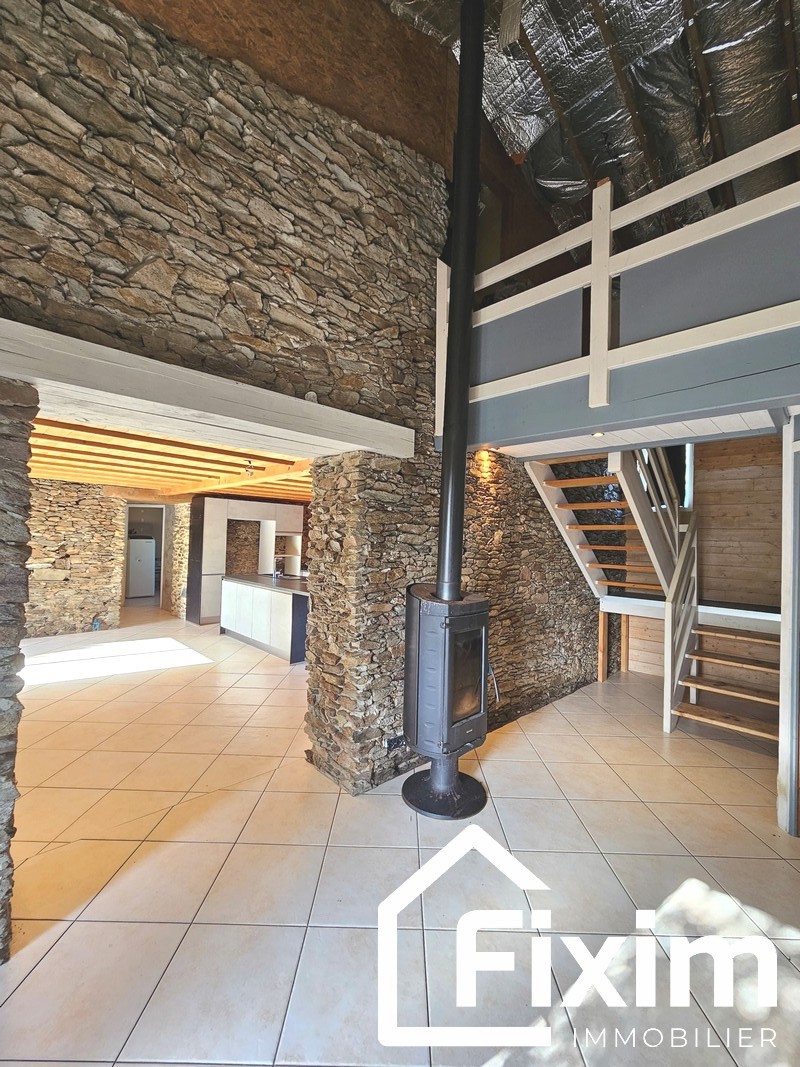 Maison à vendre à St julien de concelles, 25 m², 7 pièces – photo 1 sur 14