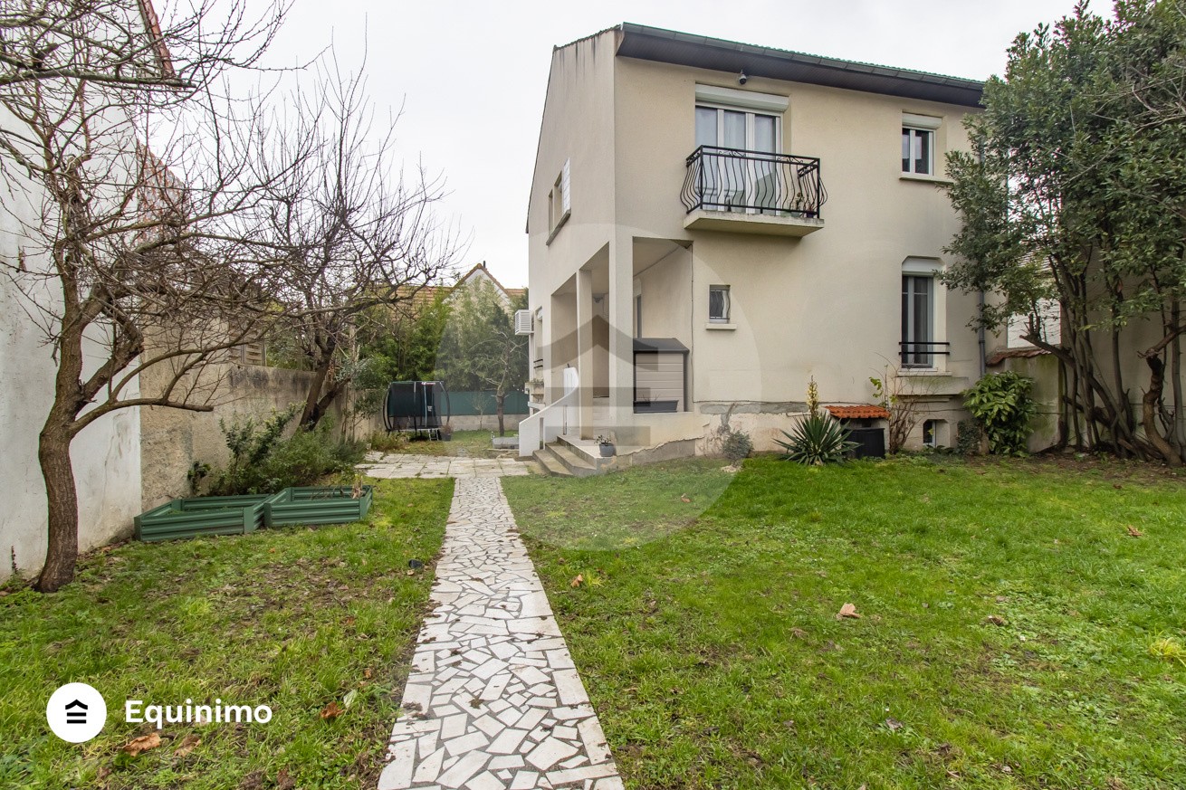 Maison à vendre à St maur des fosses, 205 m², 6 pièces – photo 1 sur 19