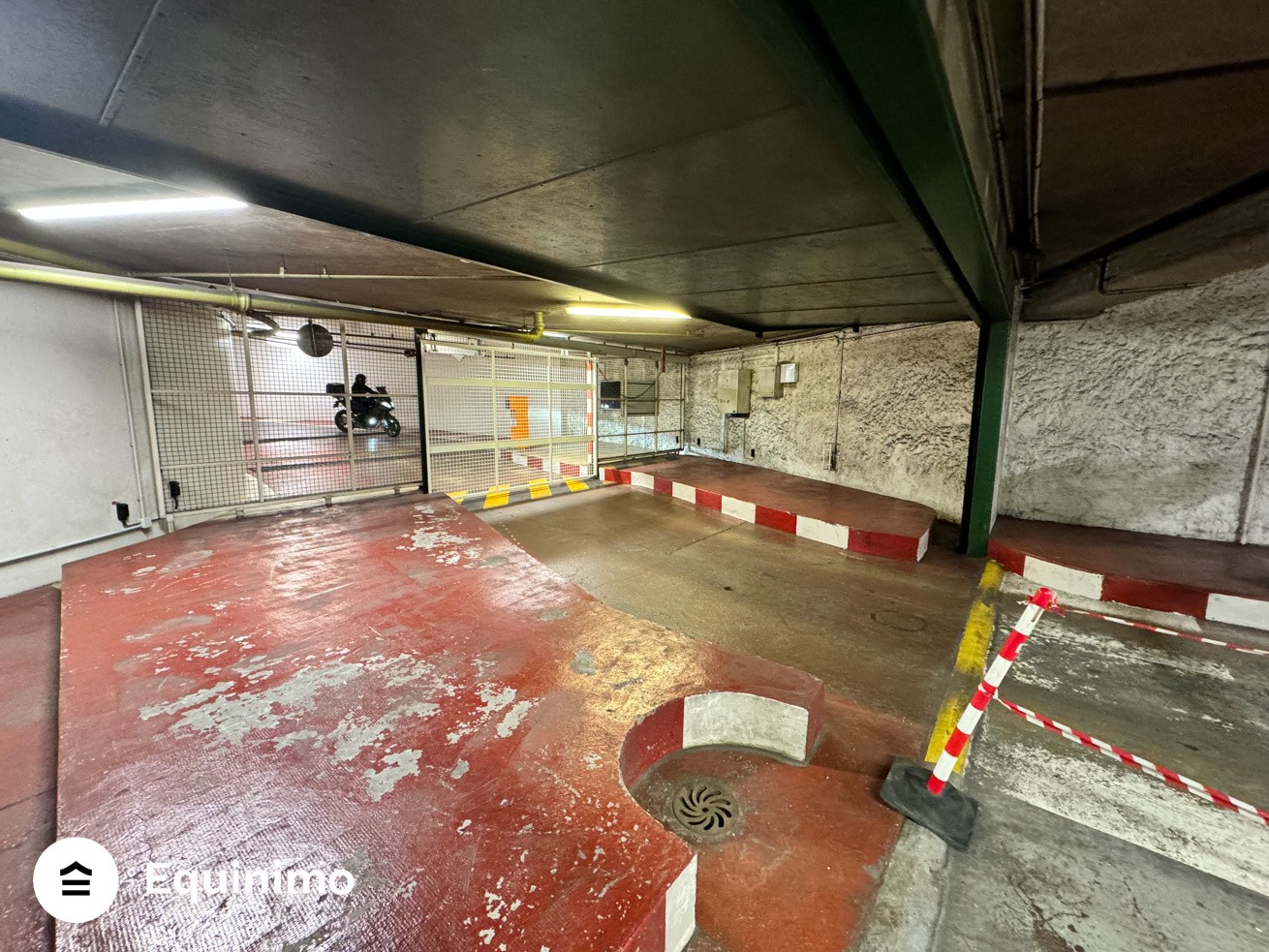 Place de stationnement quartier Horloge centre Beaubourg Pompidou — photo 6