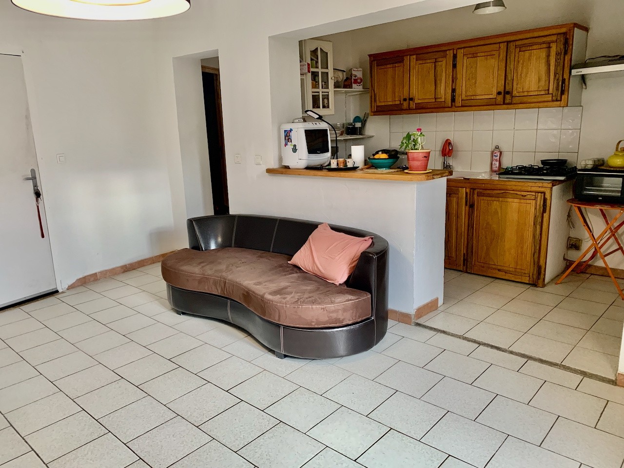 Grand appartement T2 en location à Tavernes — photo 3