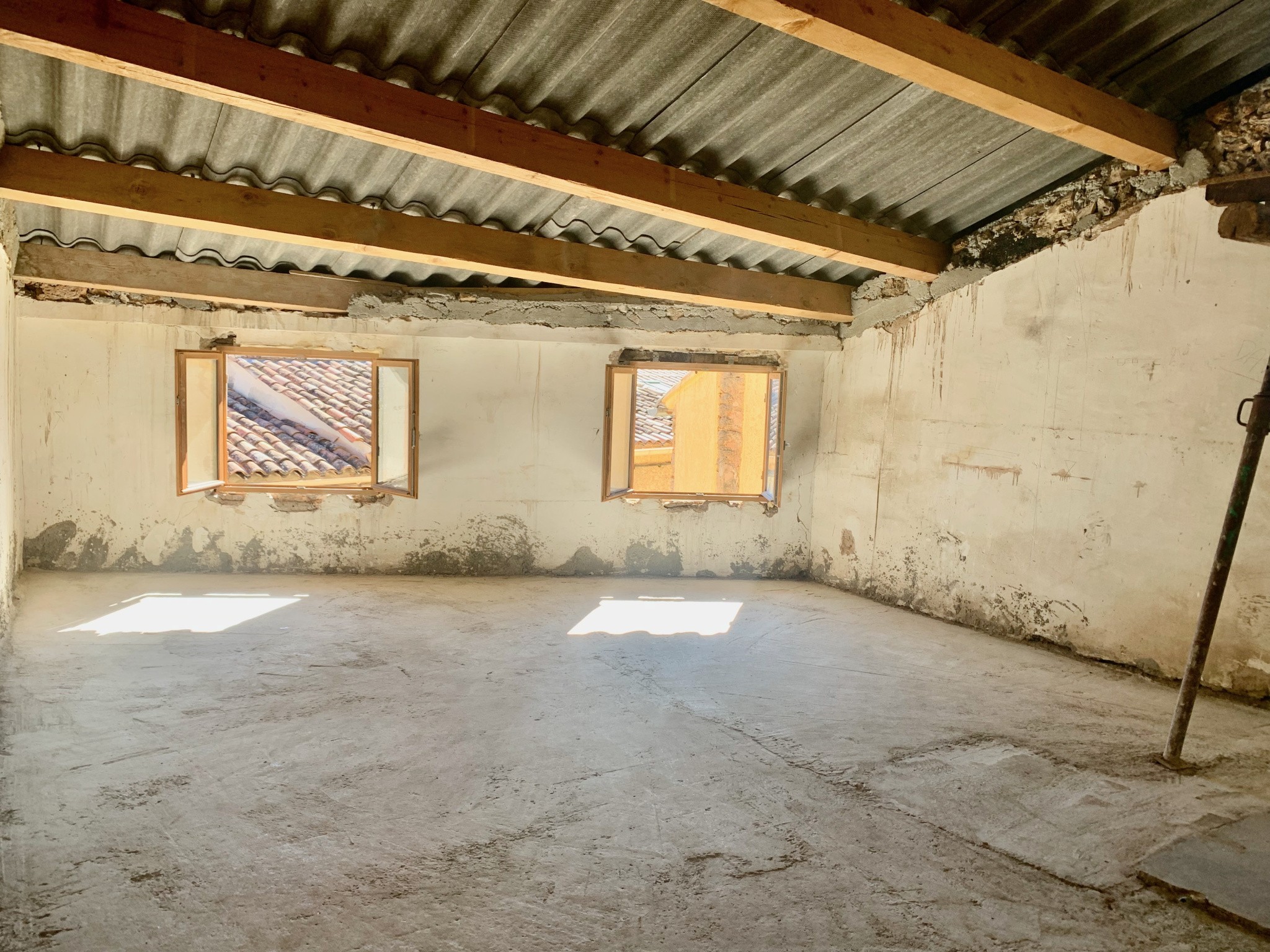 Bien immobilier à vendre à Cotignac, 101 m², 4 pièces – photo 1 sur 9