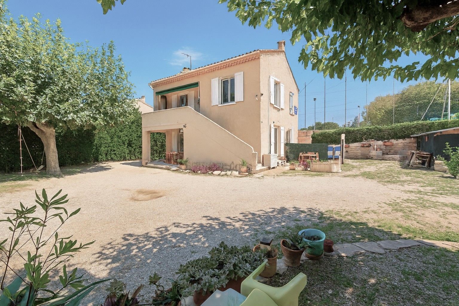 Immeuble à vendre à La ciotat, 109 m², 7 pièces – photo 1 sur 20