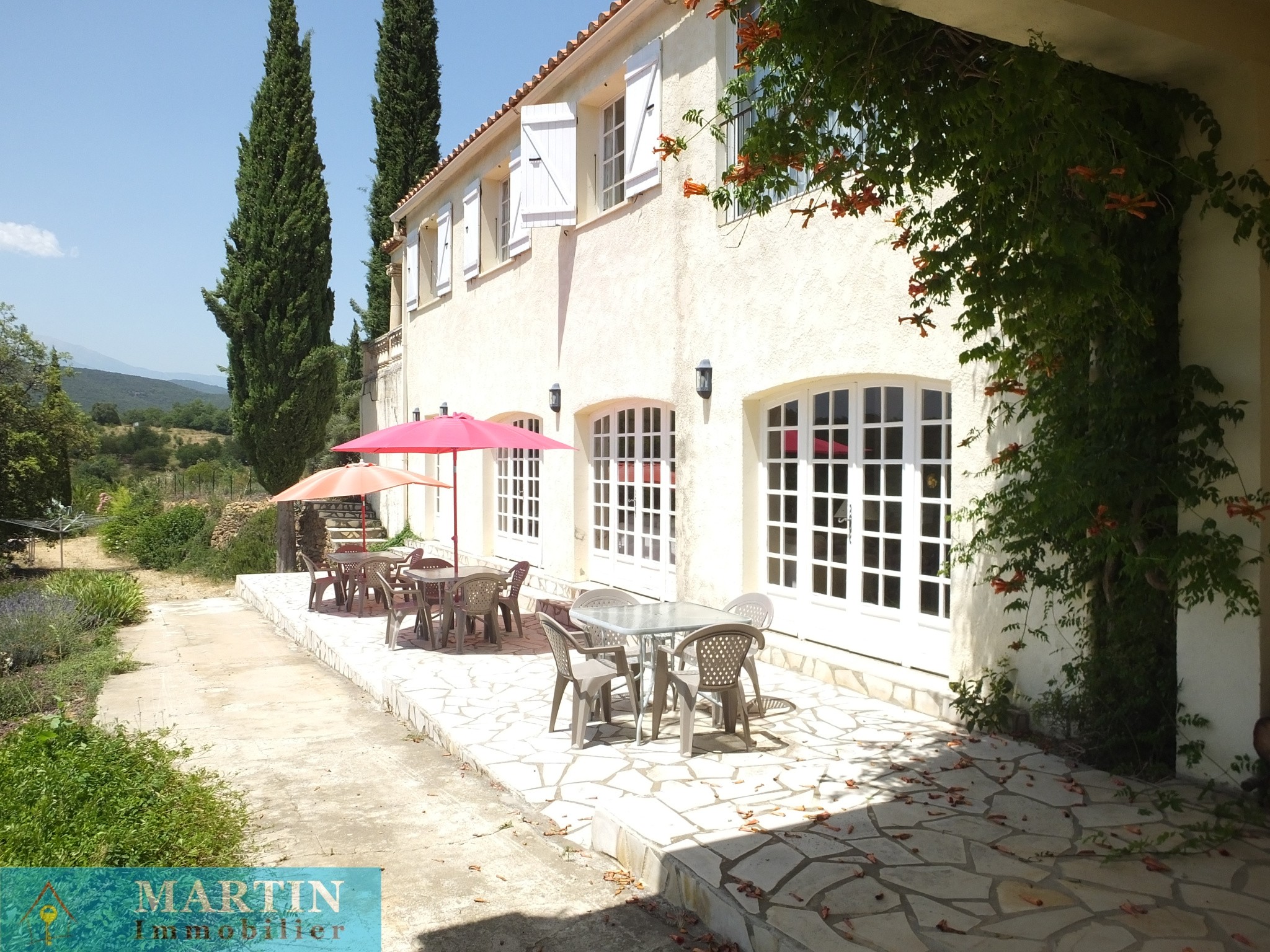 VILLA AVEC PISCINE ET DEPENDANCE — photo 6