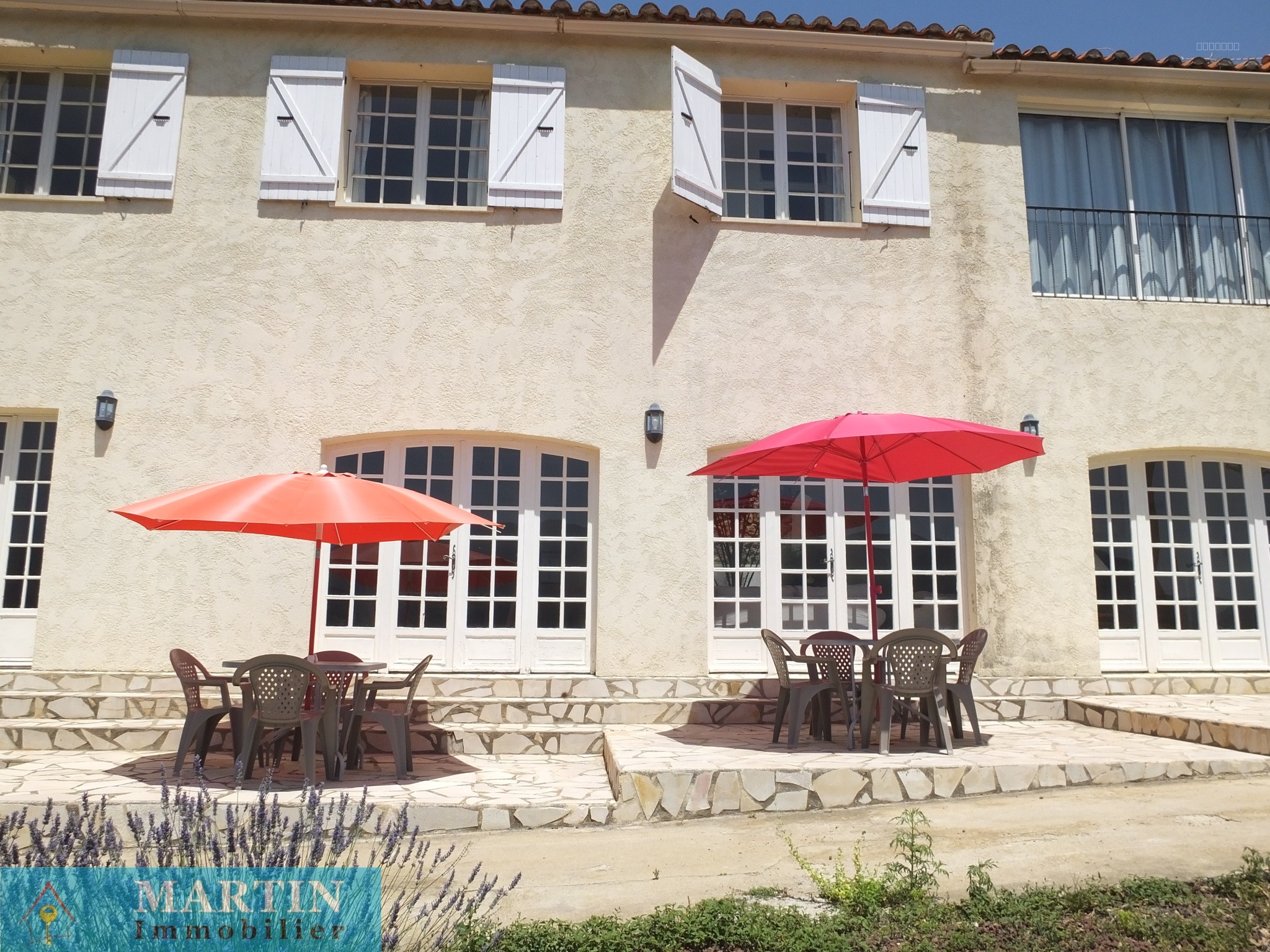 VILLA AVEC PISCINE ET DEPENDANCE — photo 9